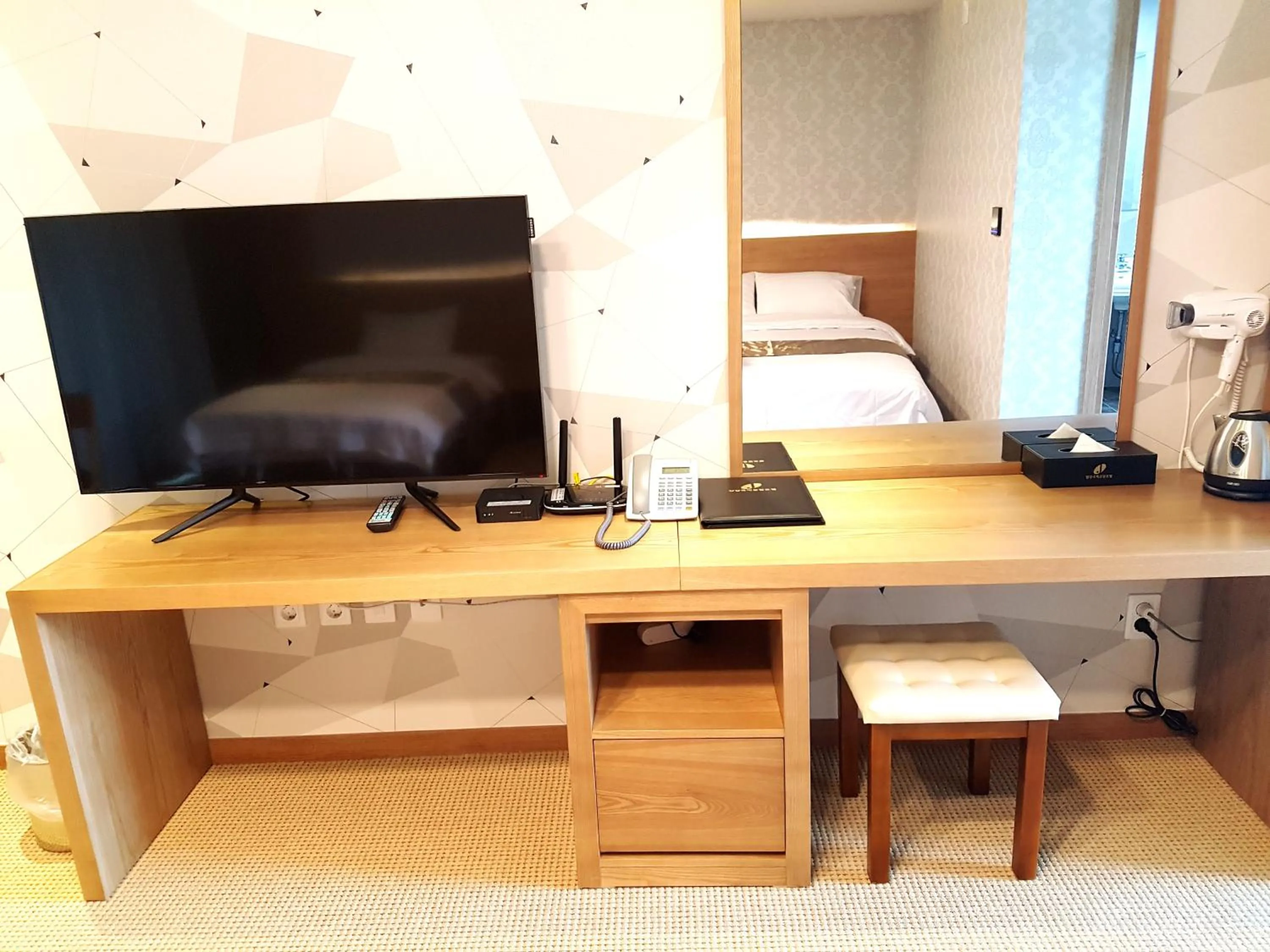 Bed in YangYang International Airport Hotel