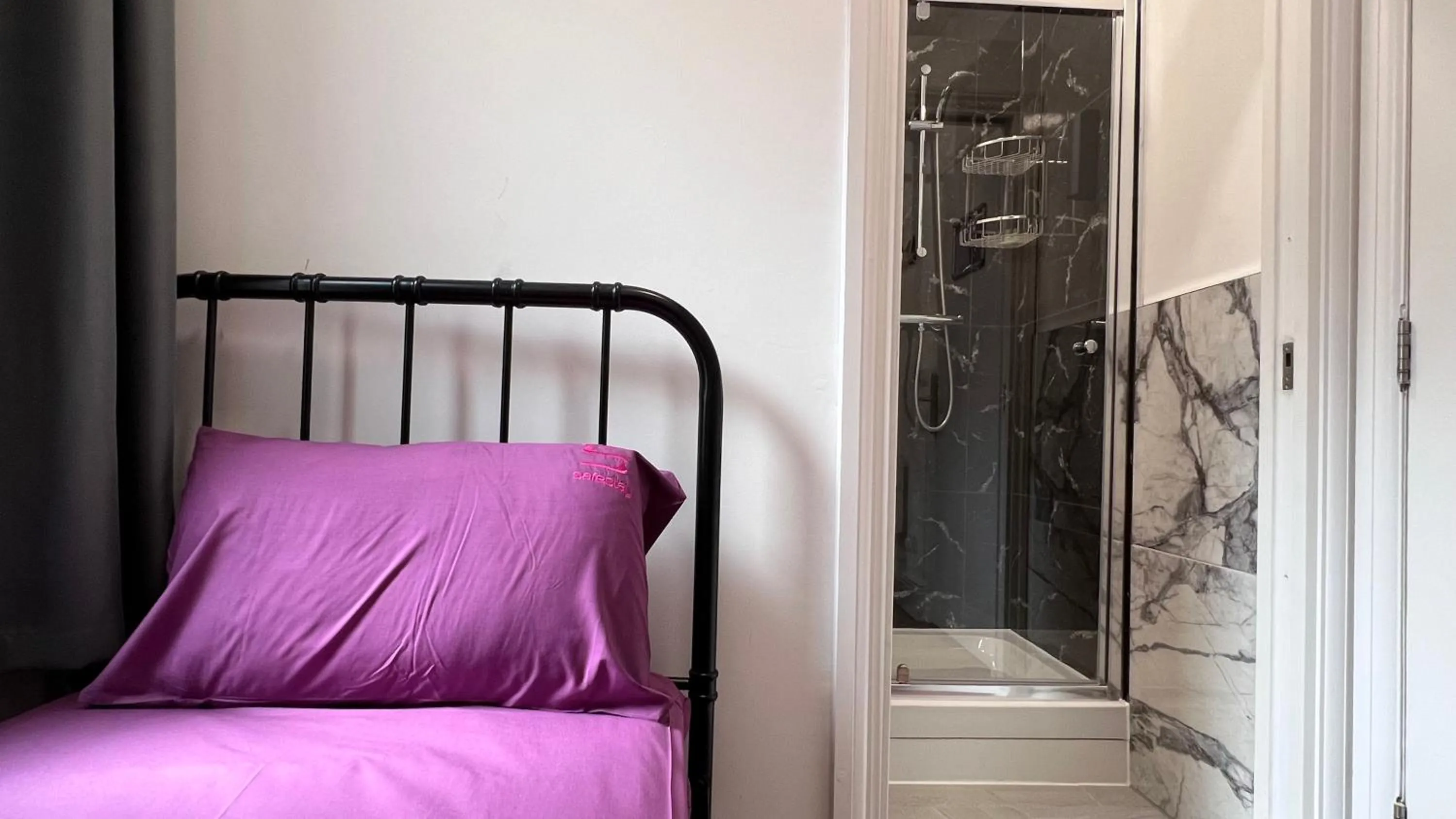 Bed in Safestay London Elephant & Castle