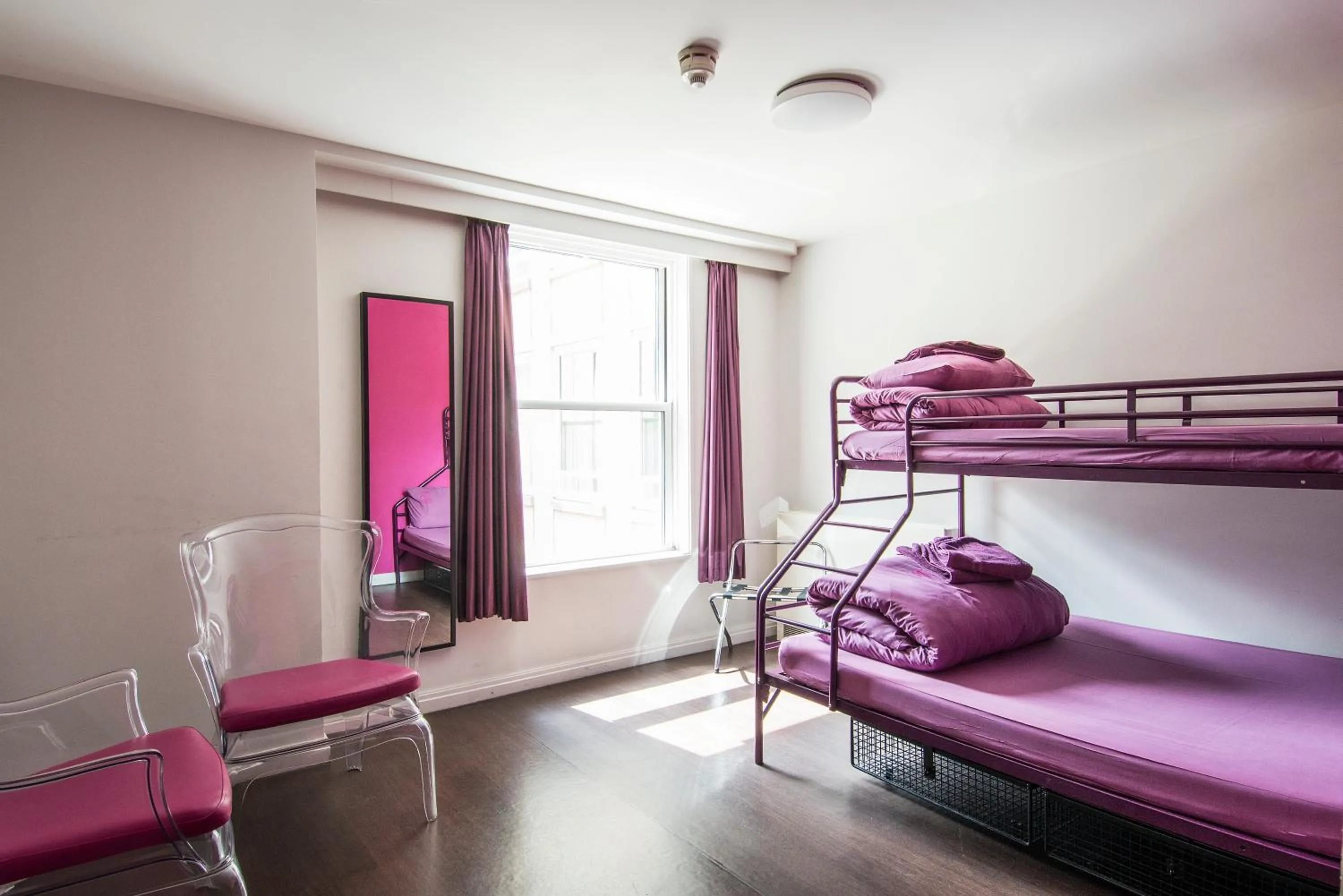 Bedroom, Bed in Safestay London Elephant & Castle