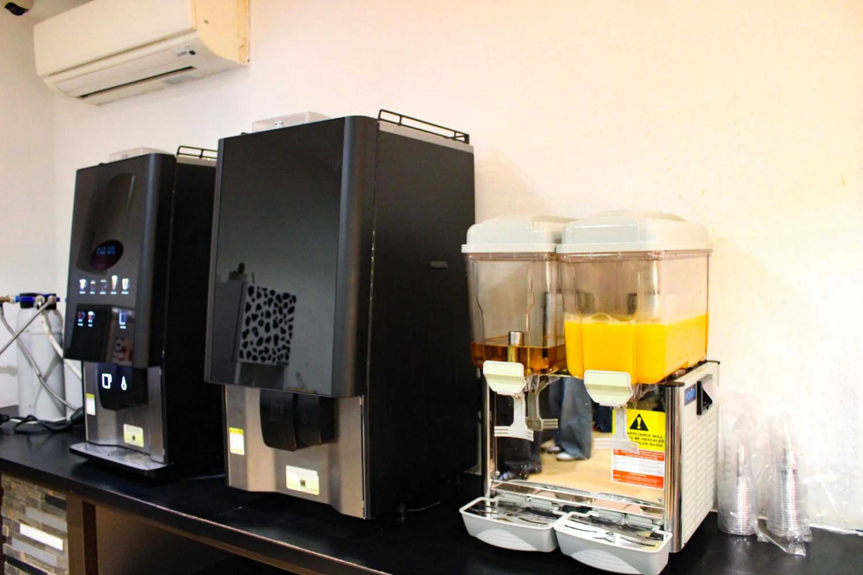 Breakfast in Safestay London Elephant & Castle