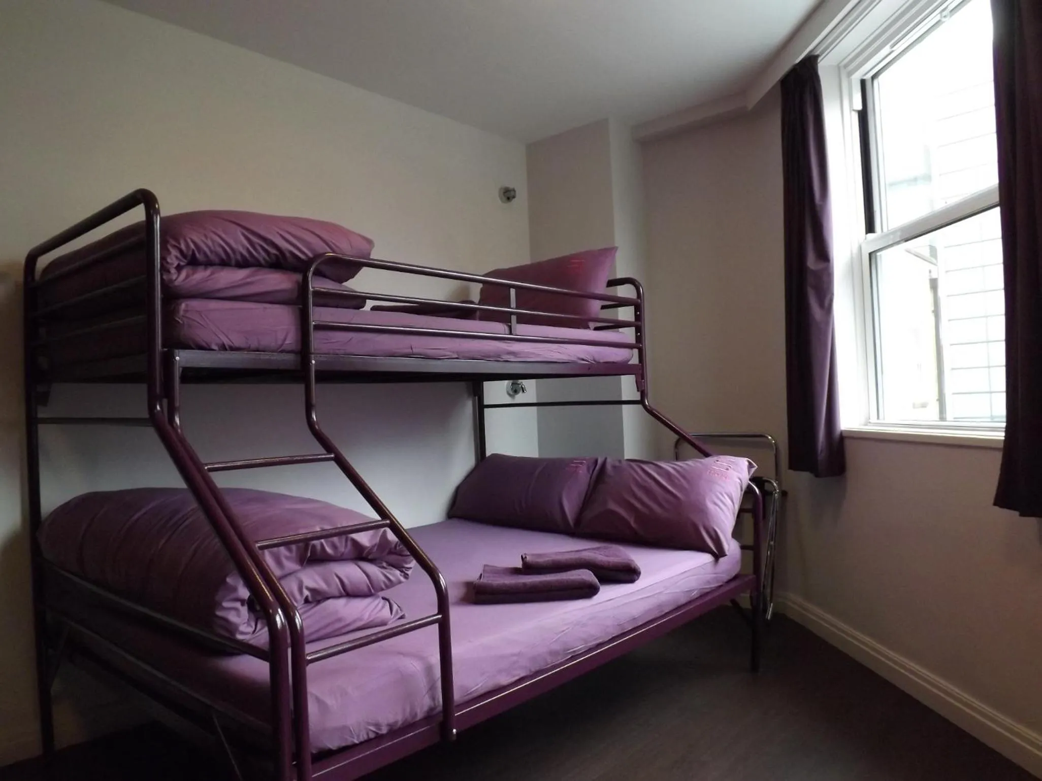 Bedroom, Bed in Safestay London Elephant & Castle