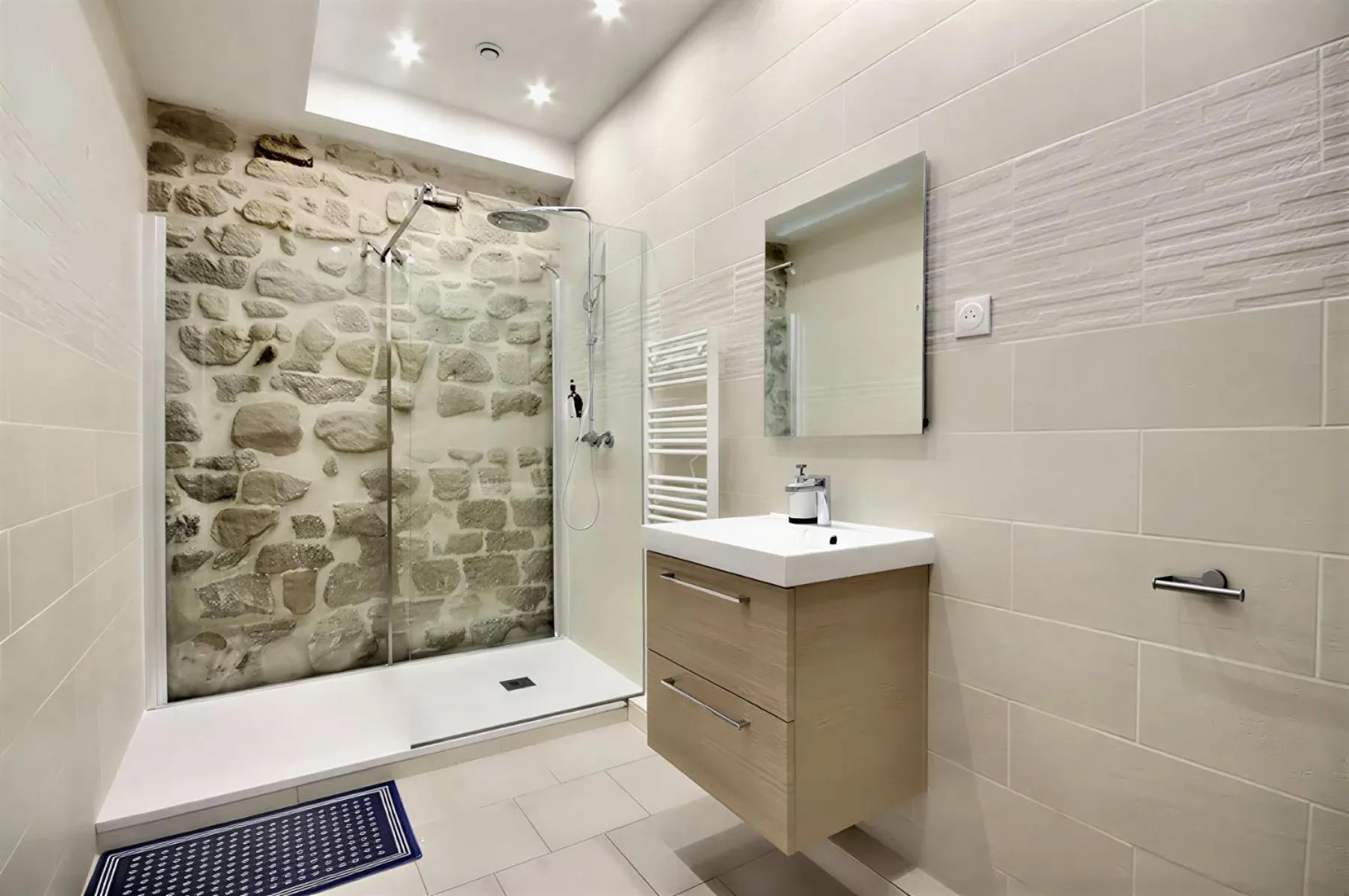 Maison le Bac Apartments