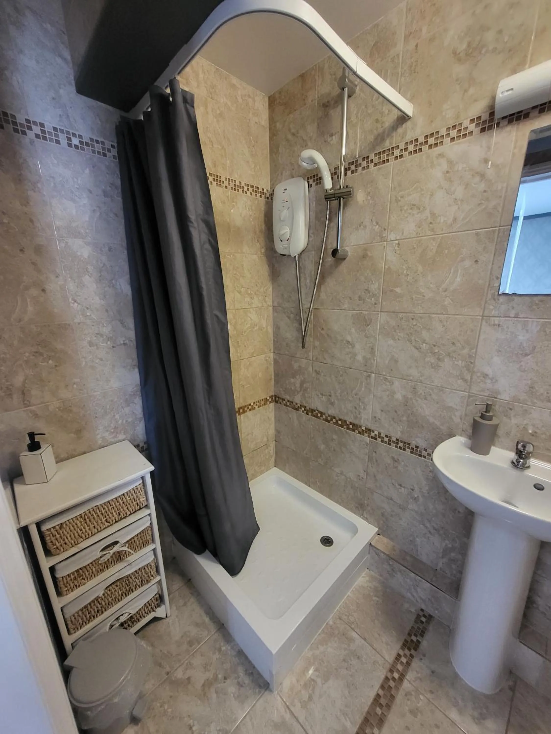 Bathroom in St Georges Guest House