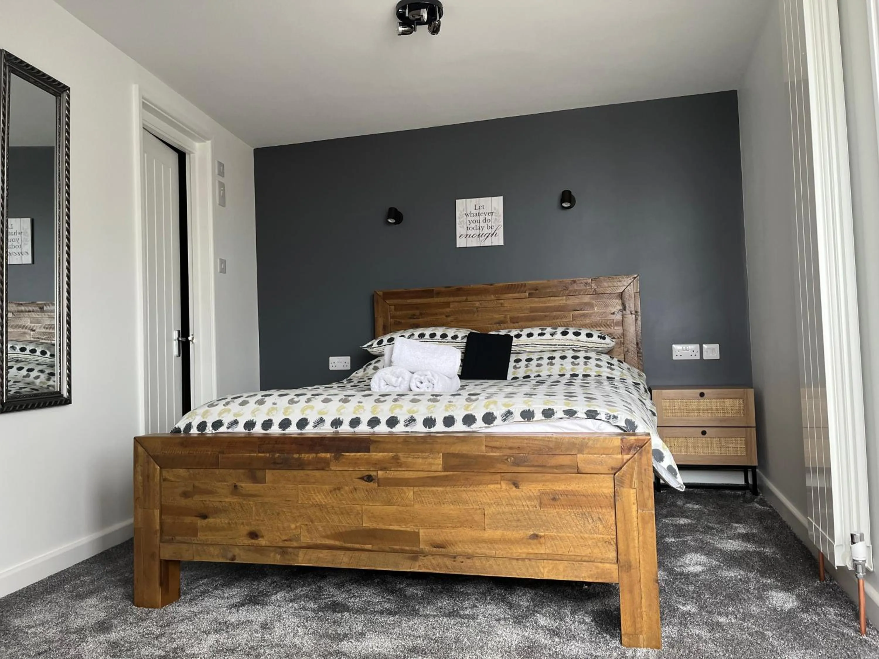 Bedroom, Bed in St Georges Guest House