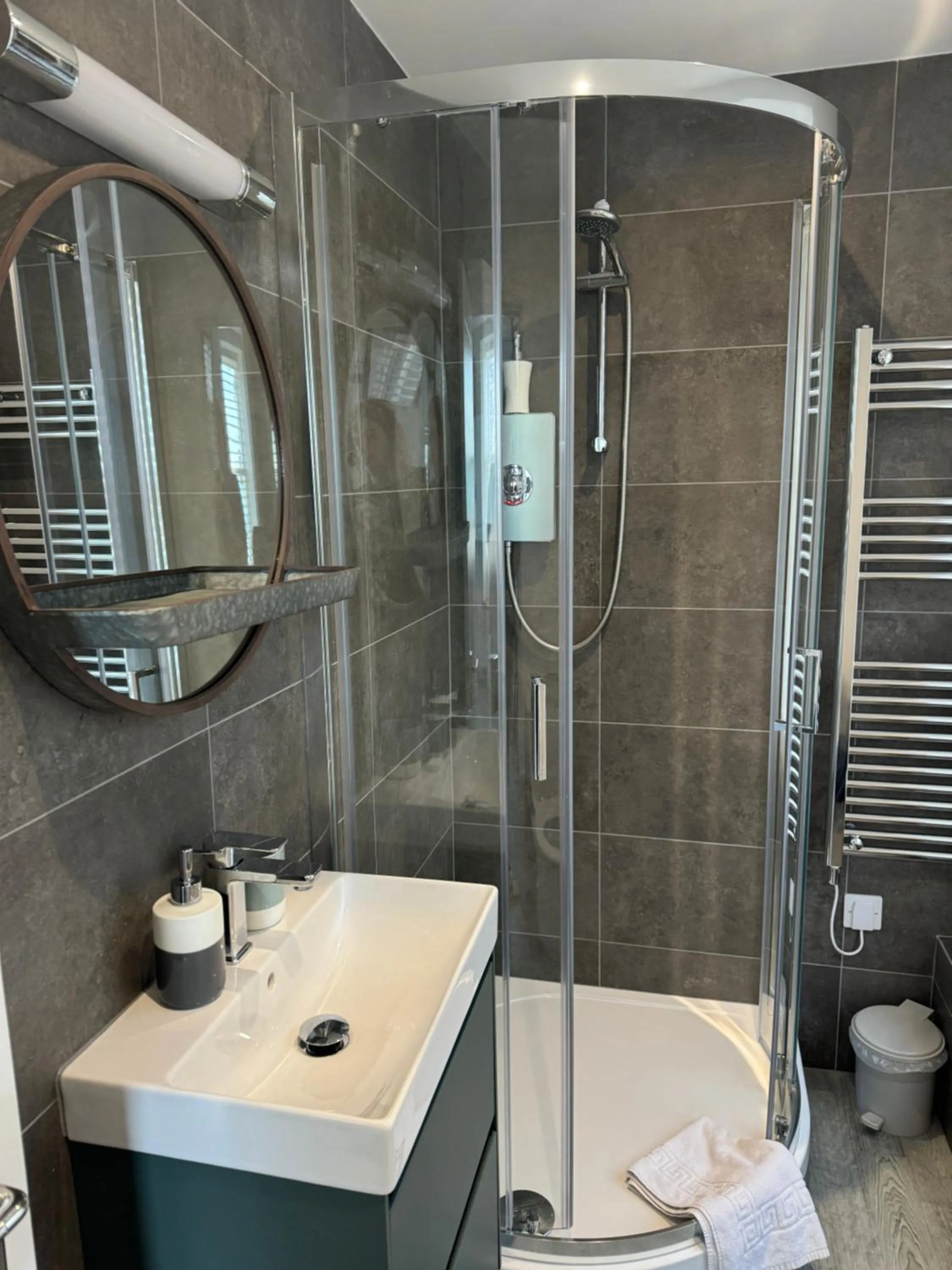 Bathroom in St Georges Guest House