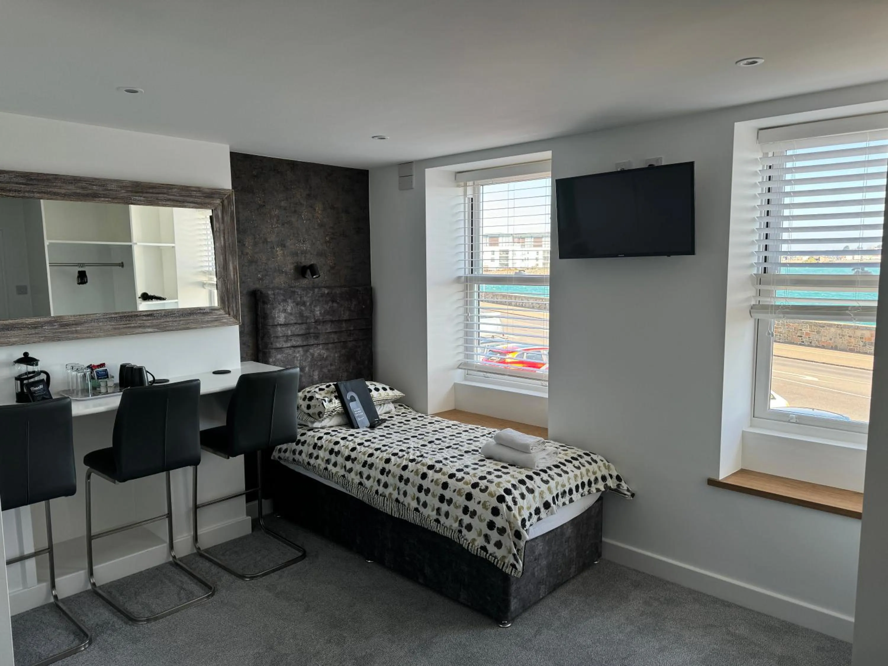 Bedroom, Bed in St Georges Guest House