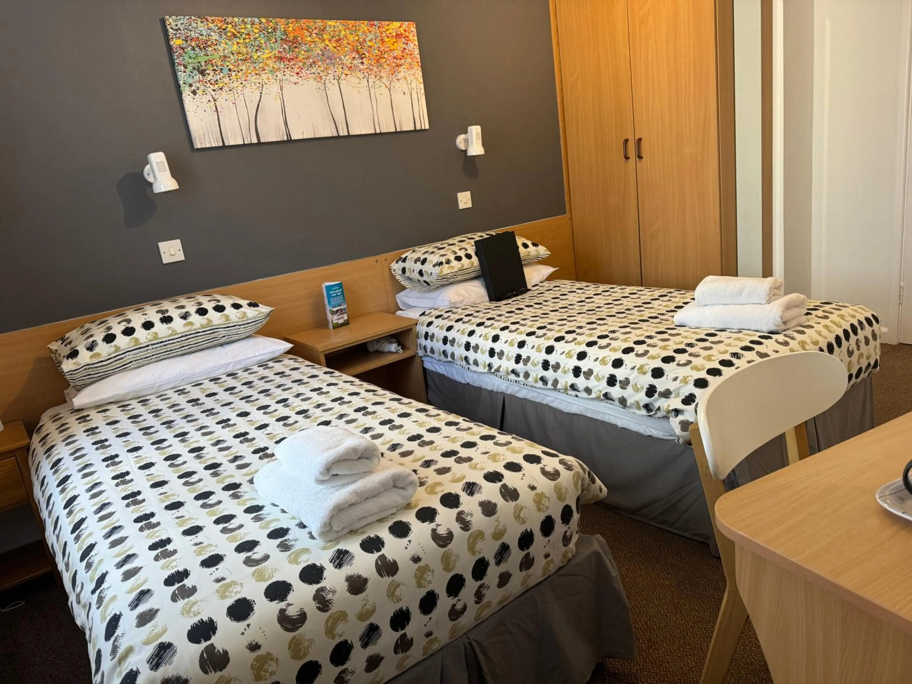 Bedroom, Bed in St Georges Guest House