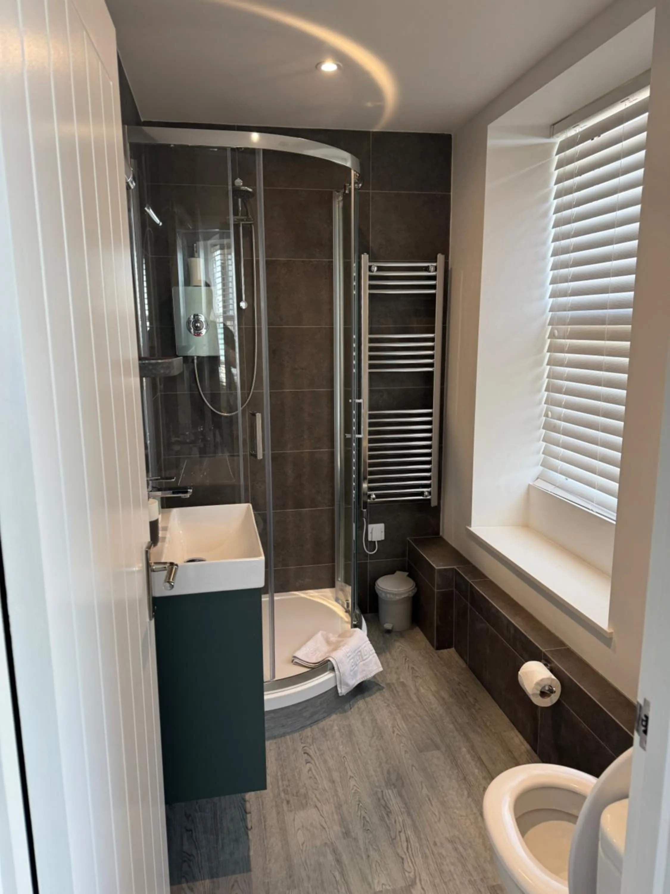 Bathroom in St Georges Guest House