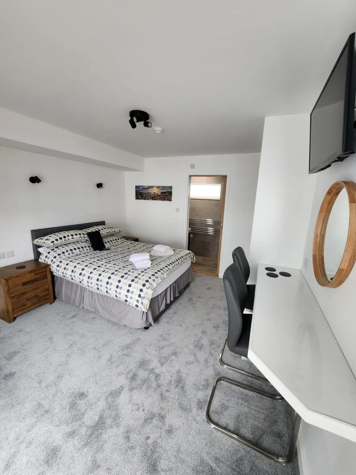 Bedroom, Bed in St Georges Guest House