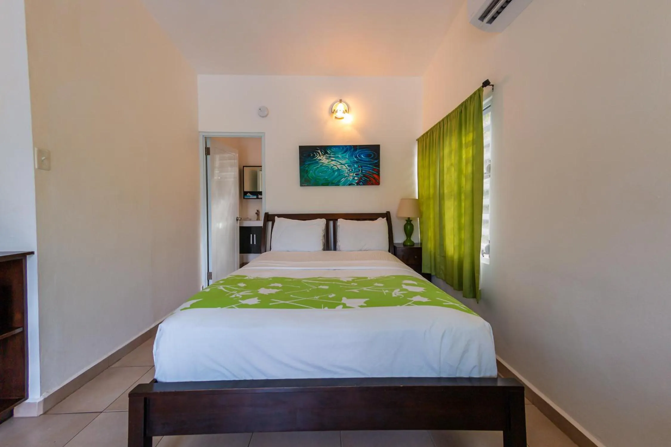 Photo of the whole room, Bed in Casa Verde Hotel - Steps to the Beach, Pool, Restaurant & Bar
