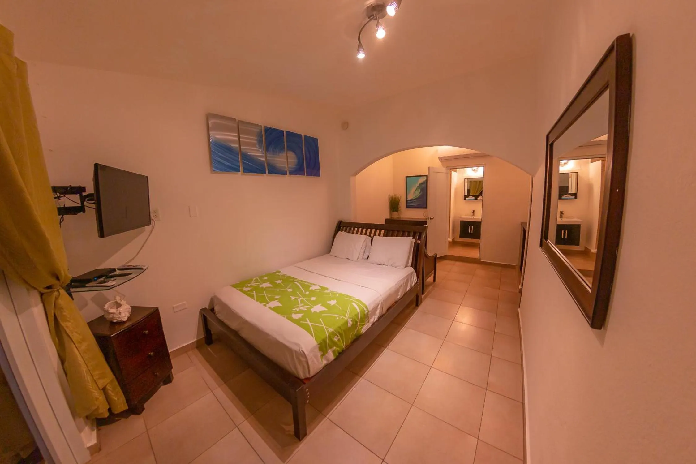 Photo of the whole room, Bed in Casa Verde Hotel - Steps to the Beach, Pool, Restaurant & Bar