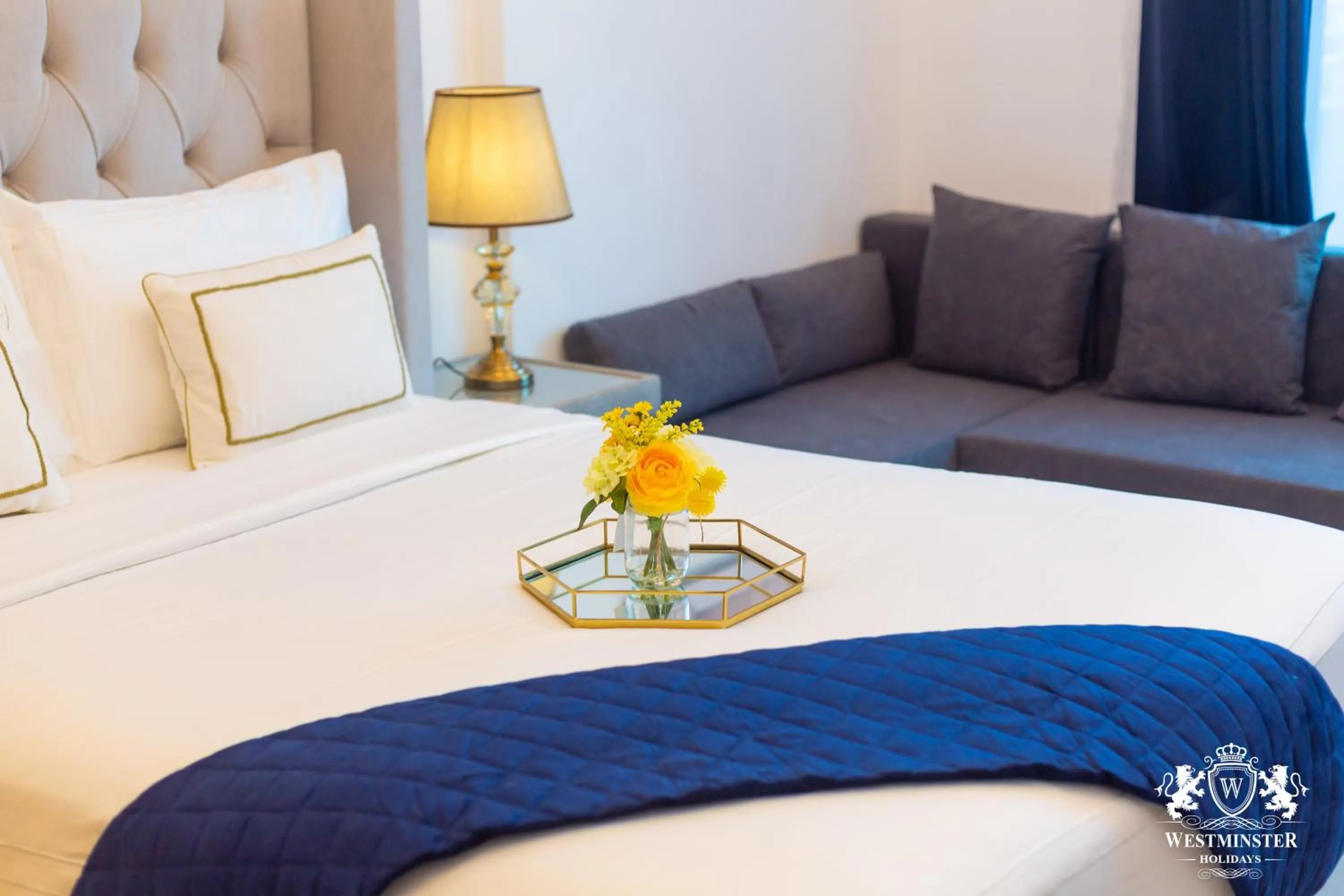 Bed in Westminster Claren Tower - Downtown