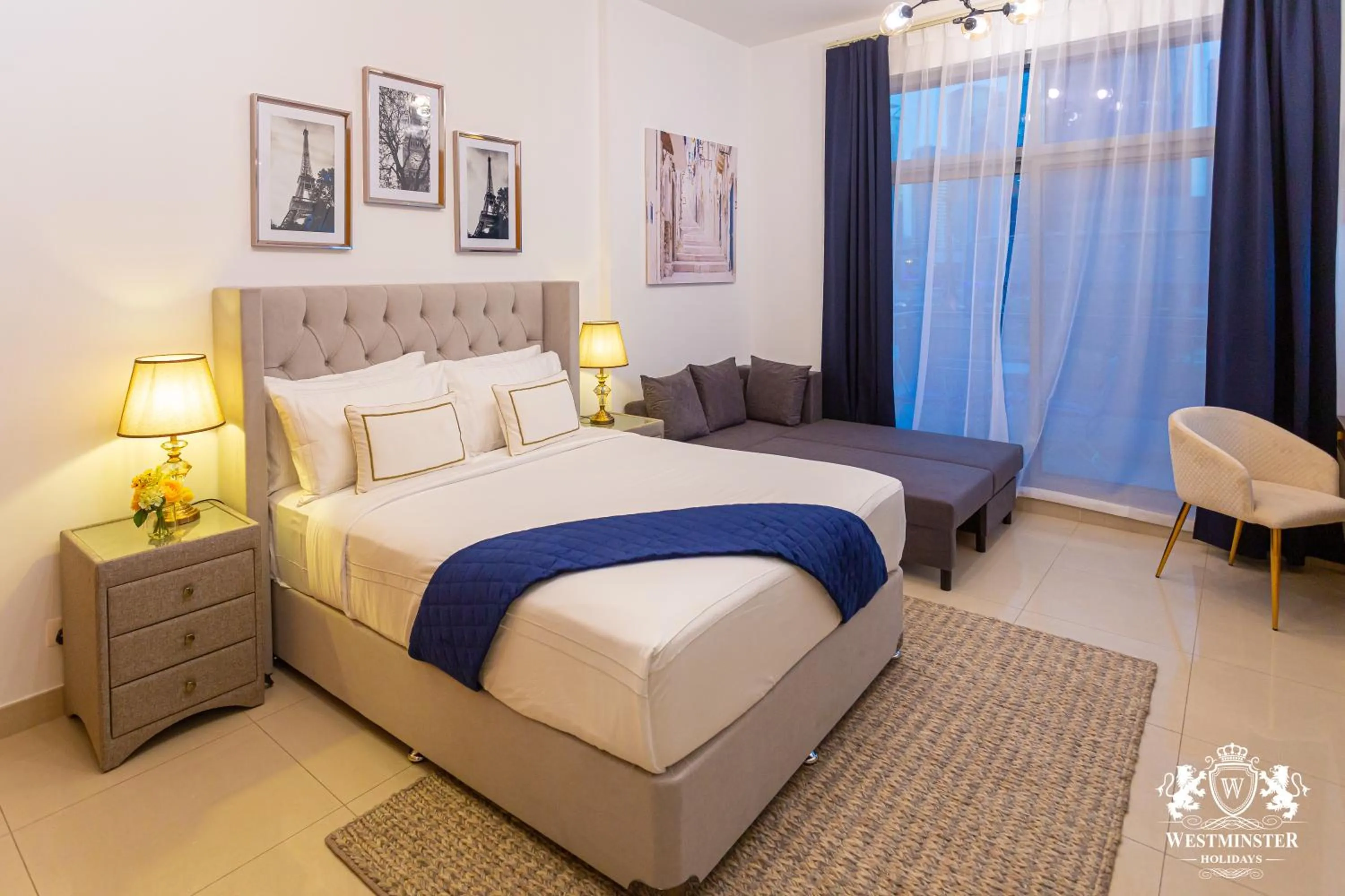 Bed in Westminster Claren Tower - Downtown