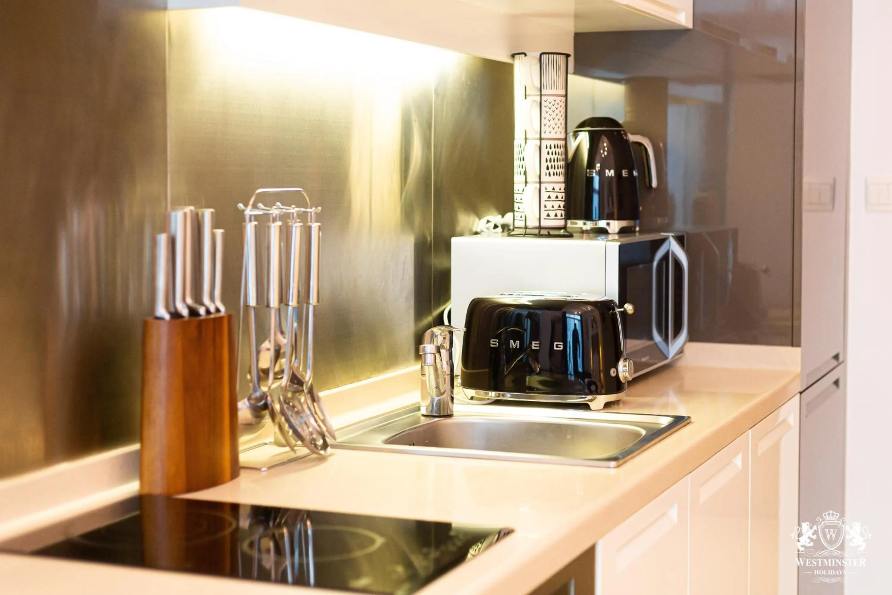 Westminster Claren Tower - Downtown