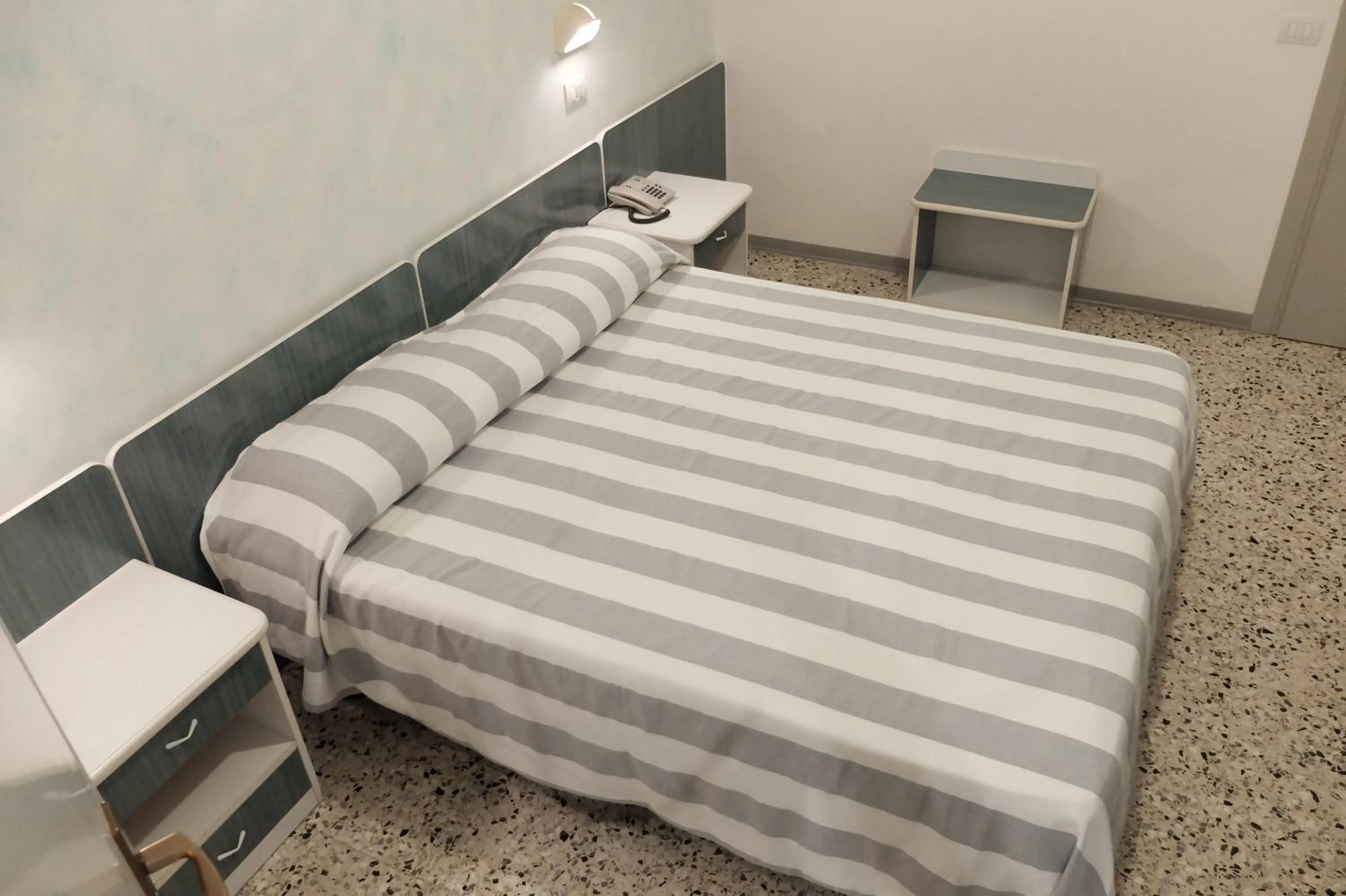 Bed in Hotel Aurea