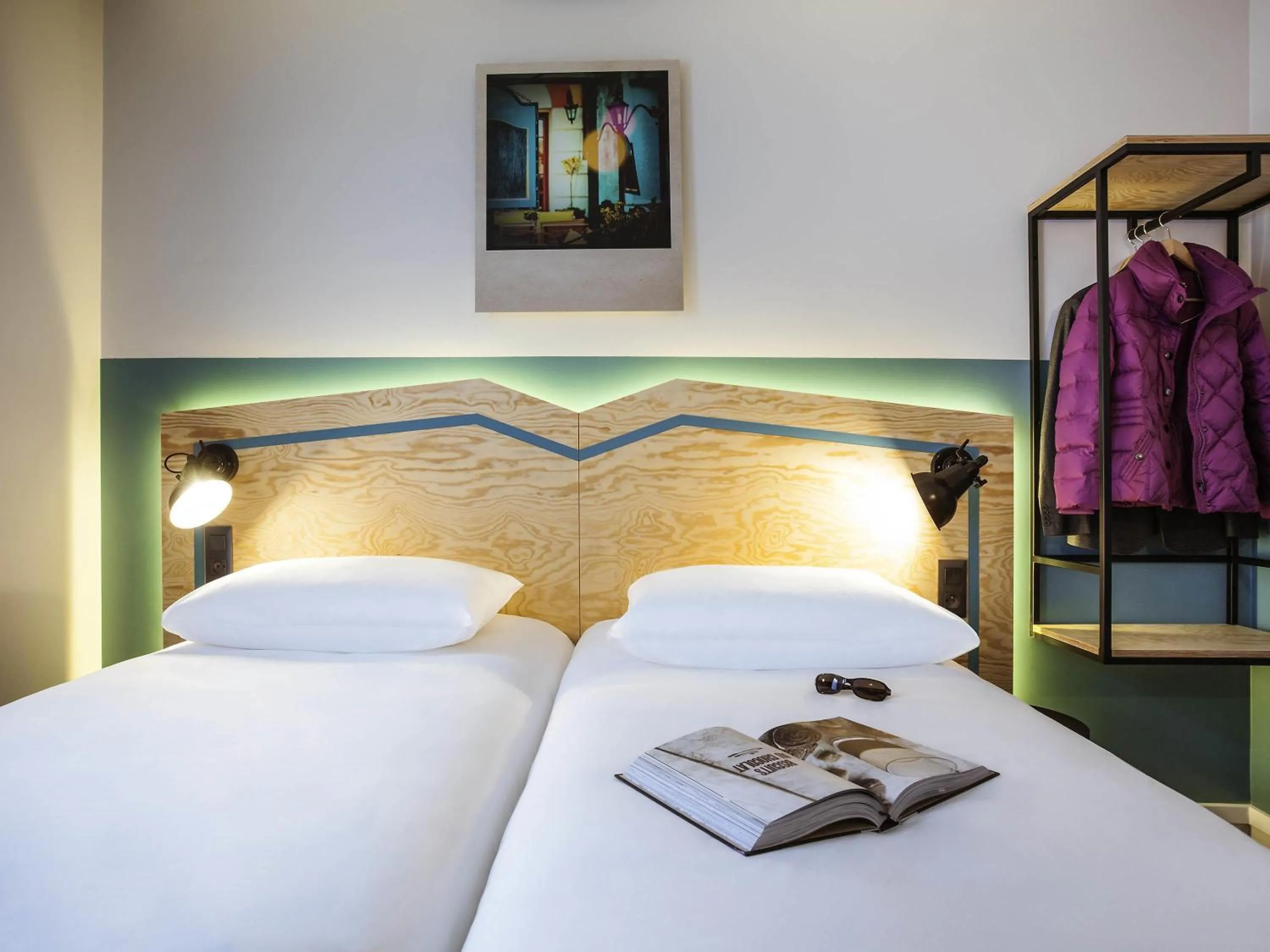 Bedroom, Bed in ibis Styles Paris Nation Porte De Montreuil