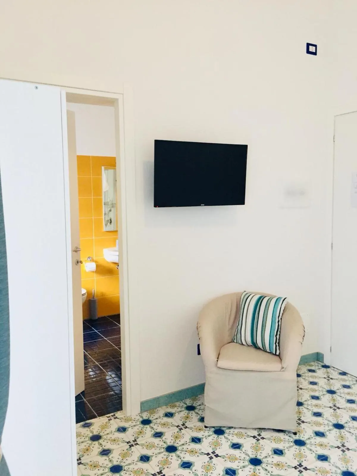 TV and multimedia, Bed in L'ALICE B&B