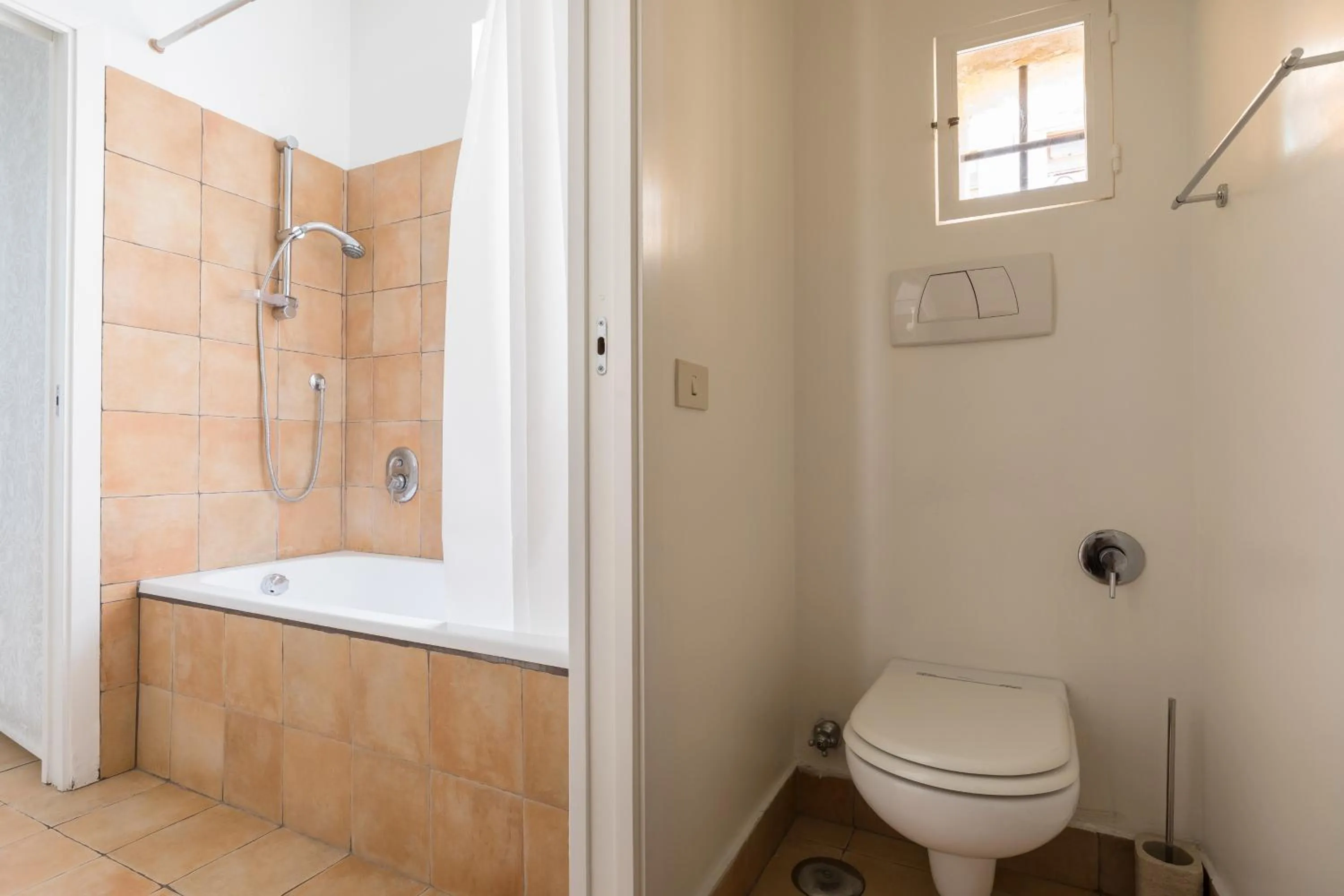 A World Aparts - 13 T.Argentina