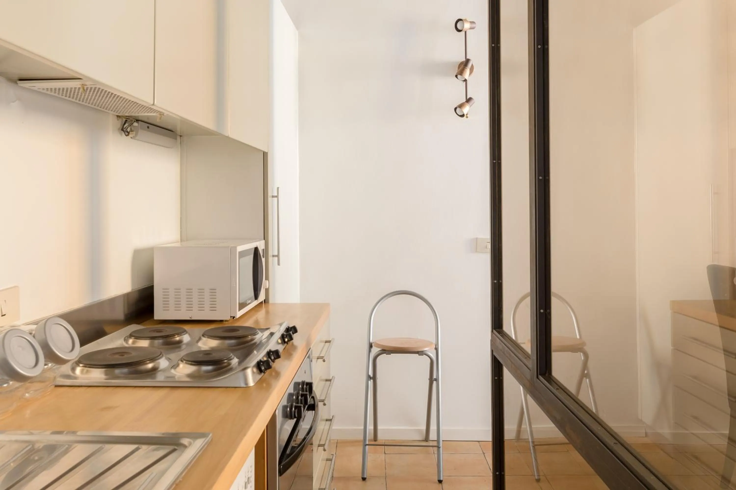 A World Aparts - 13 T.Argentina