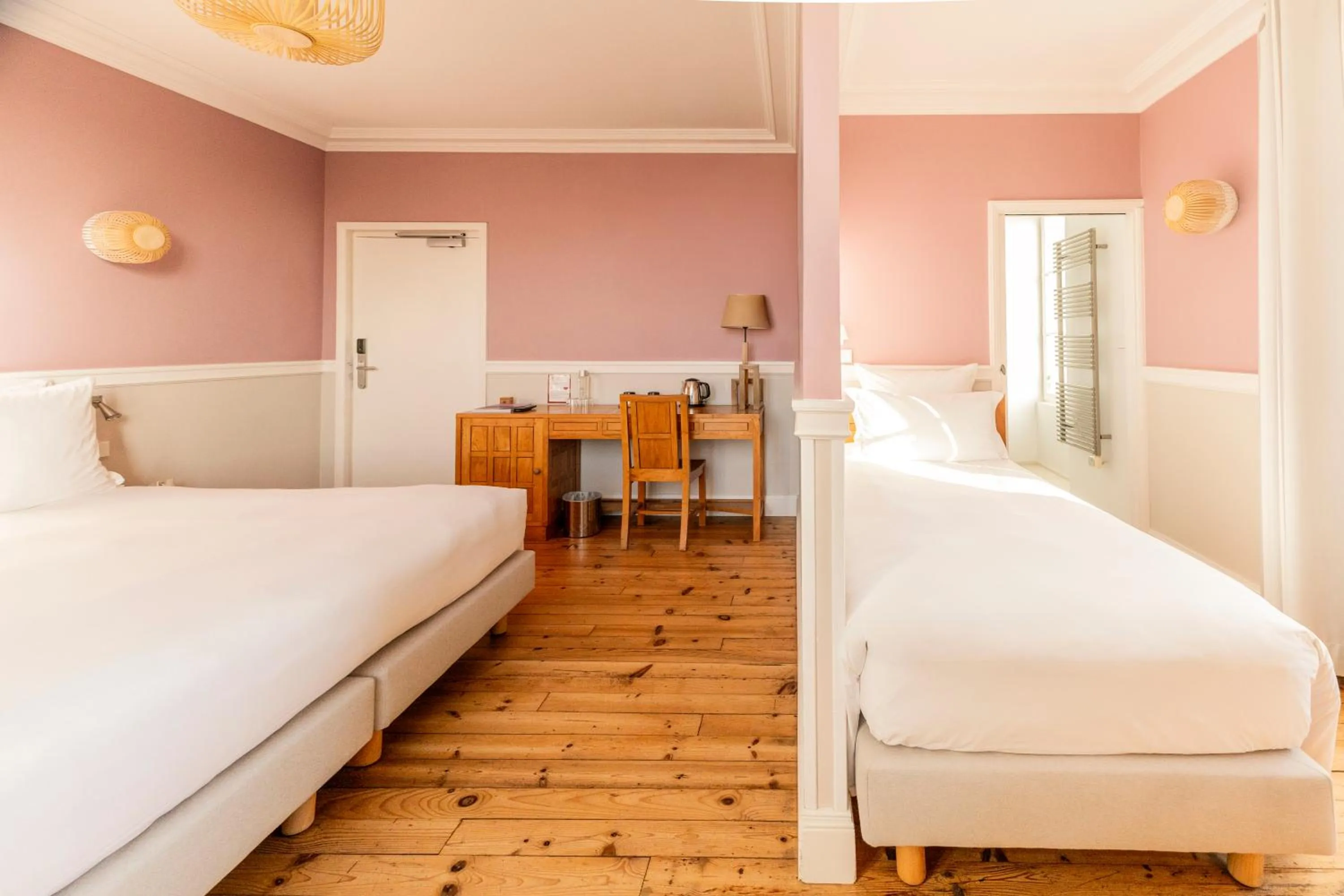 Bed in Hotel Saint Julien