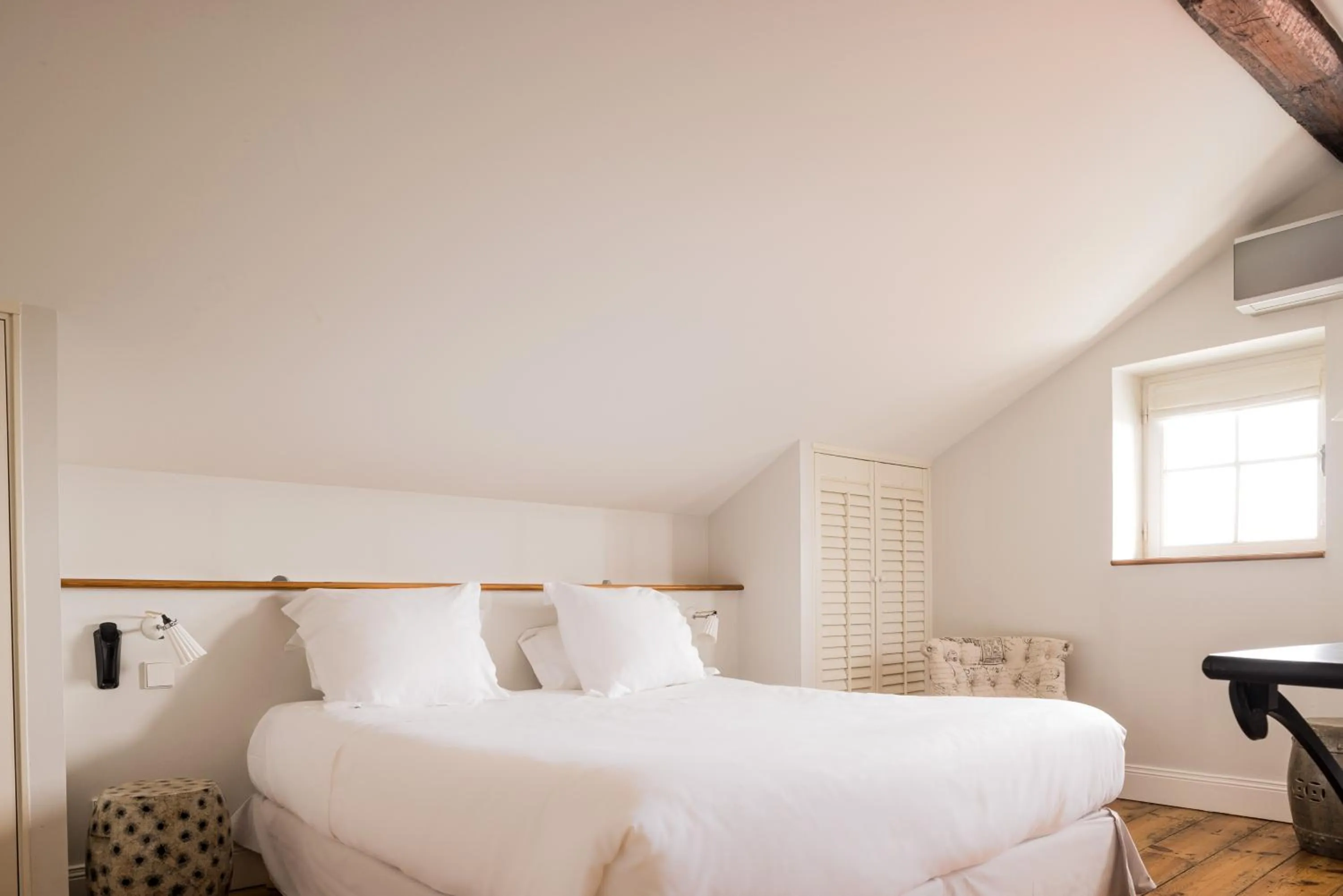 Bed in Hotel Saint Julien