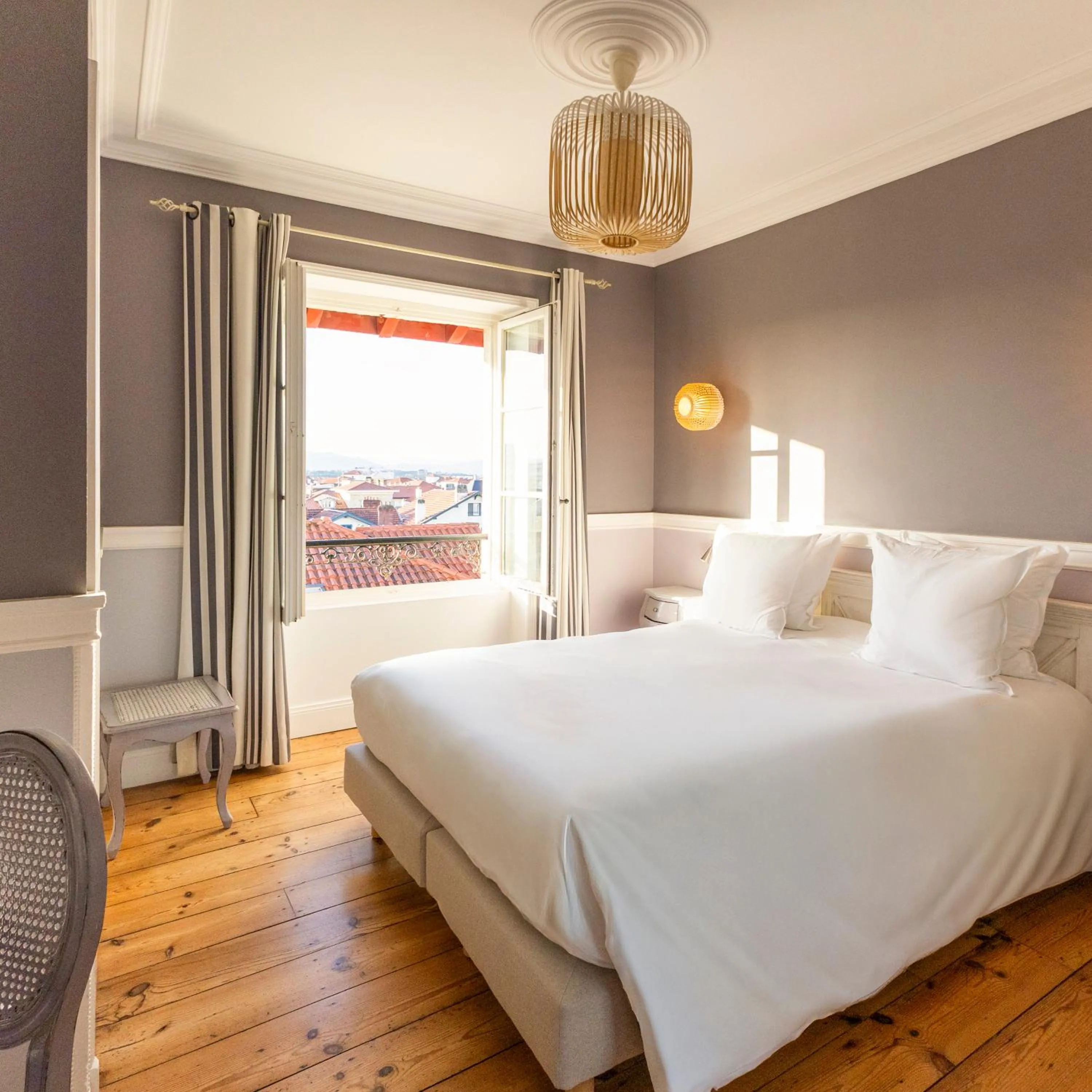 Bed in Hotel Saint Julien