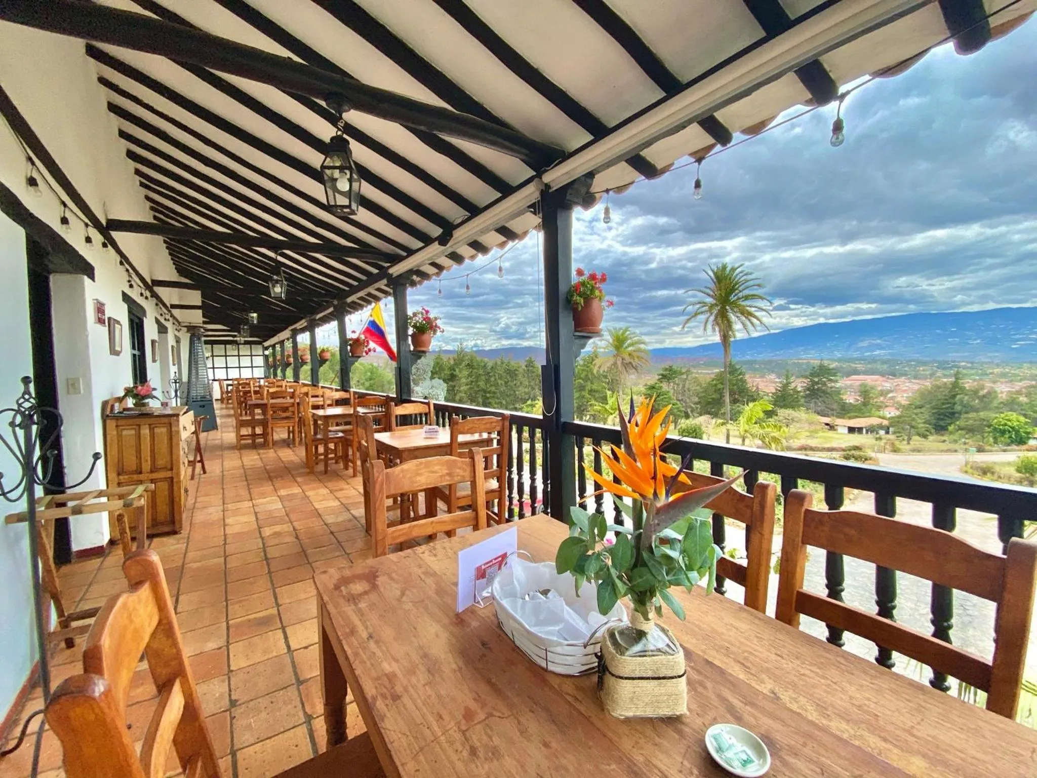 Restaurant/places to eat in Hospederia Centro de Convenciones Duruelo