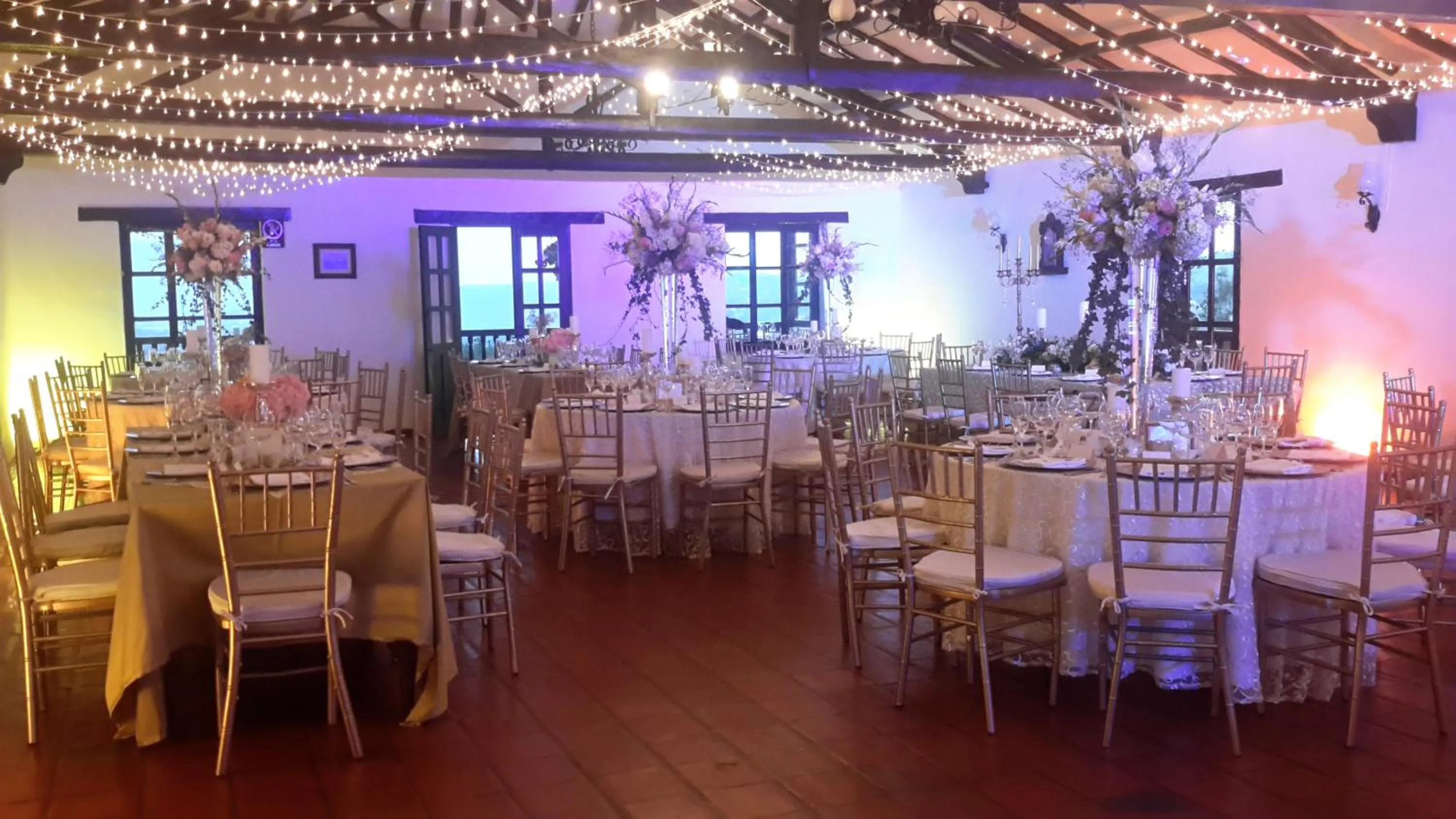 Restaurant/places to eat in Hospederia Centro de Convenciones Duruelo