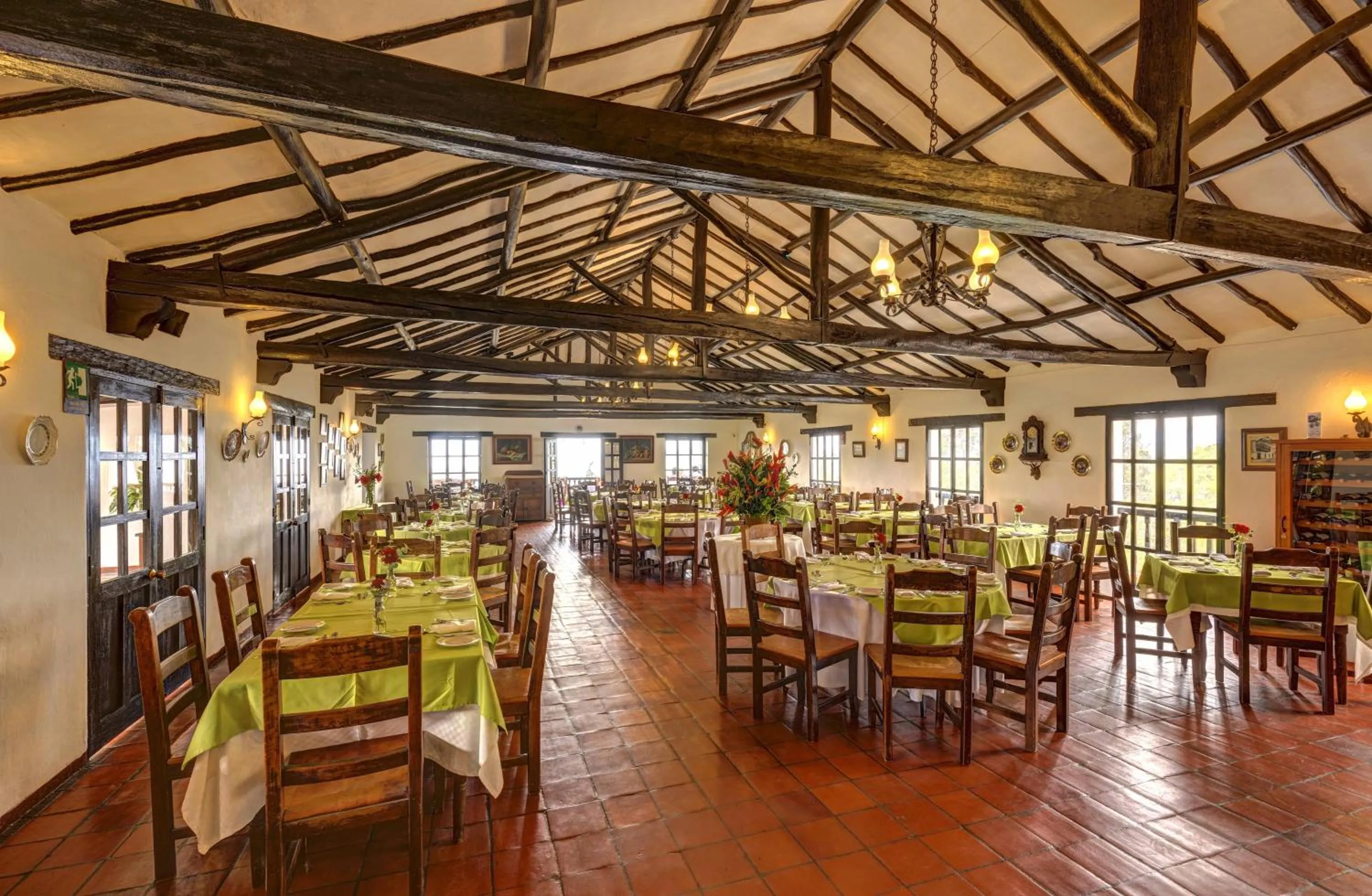 Restaurant/places to eat in Hospederia Centro de Convenciones Duruelo