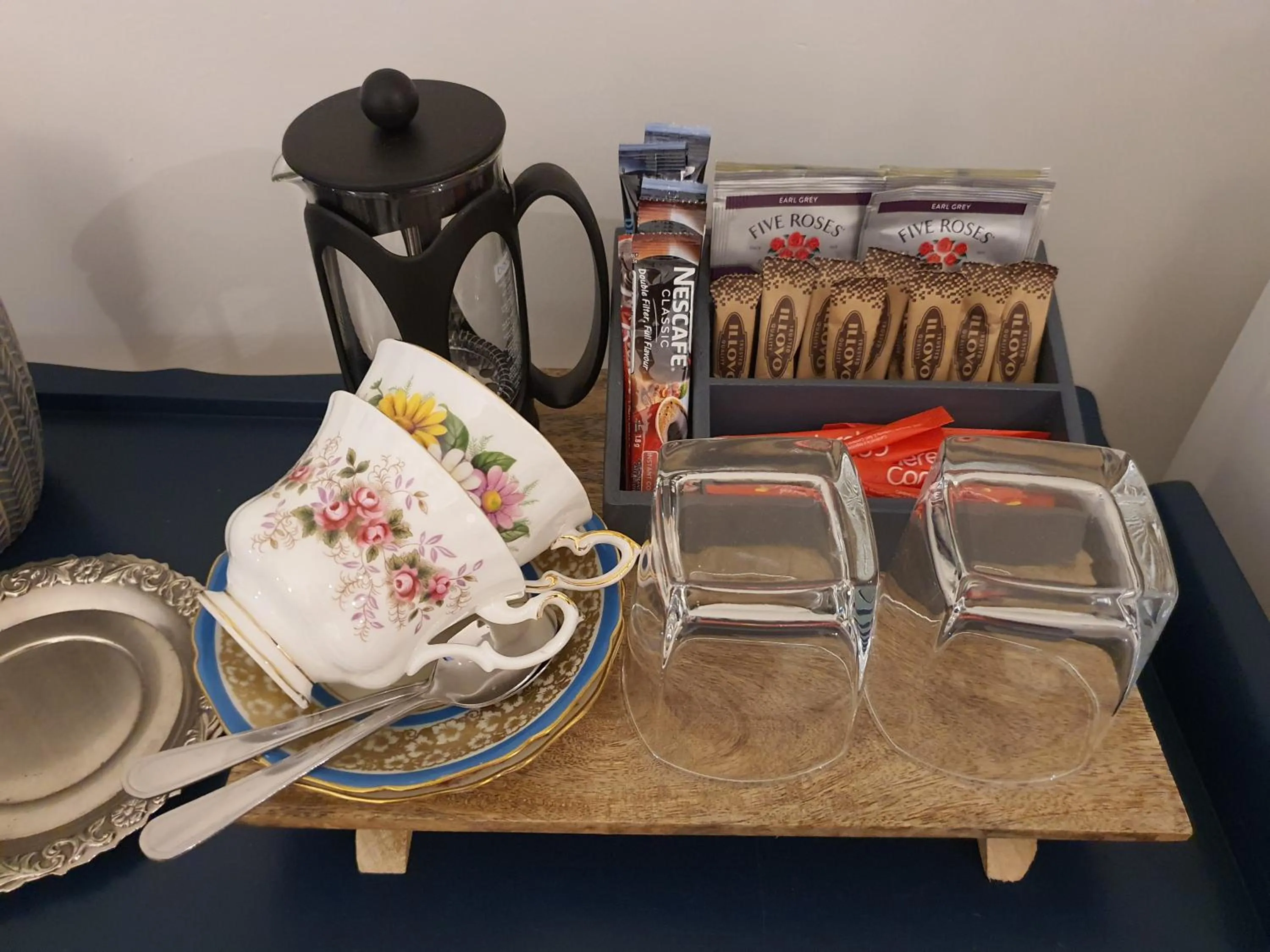 Coffee/tea facilities in 66 On Monzali 4 Star Luxury Guesthouse