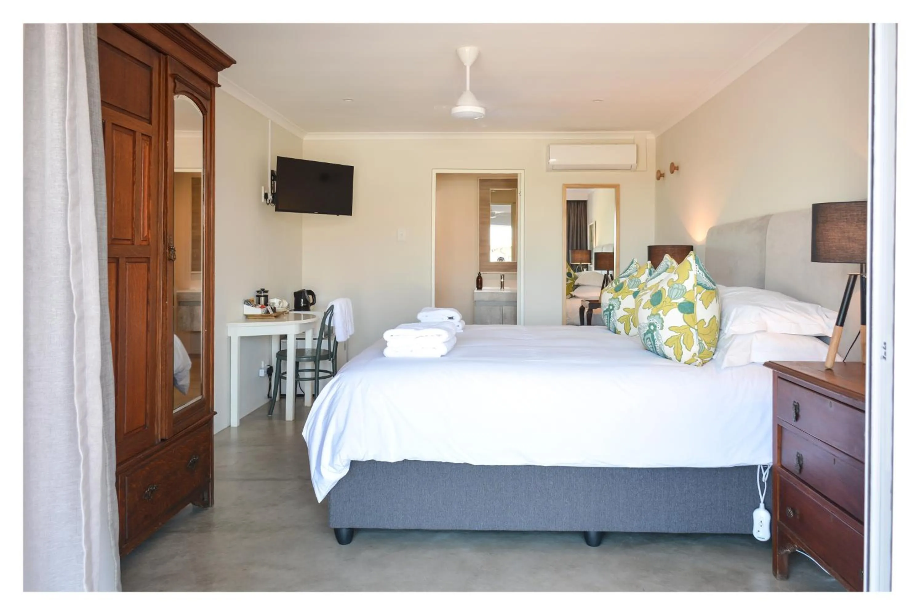 Bedroom, Bed in 66 On Monzali 4 Star Luxury Guesthouse