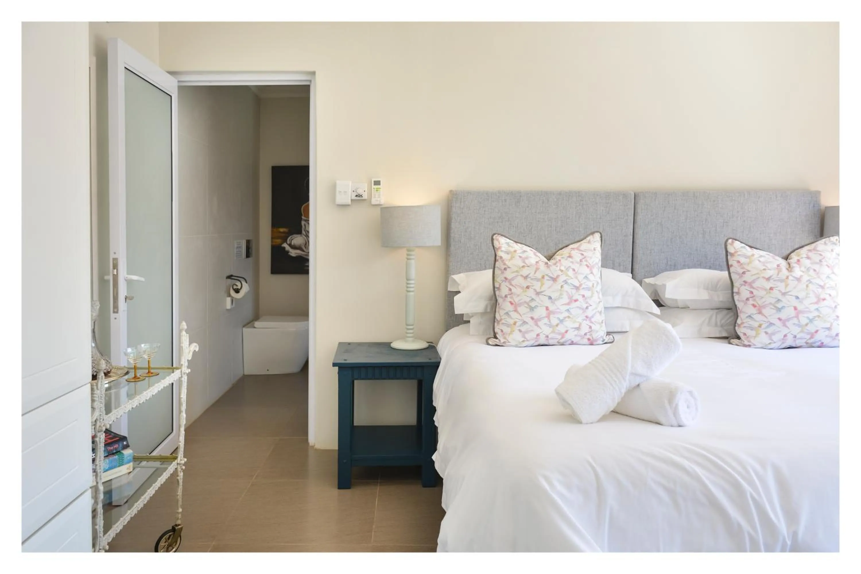 Property building, Bed in 66 On Monzali 4 Star Luxury Guesthouse