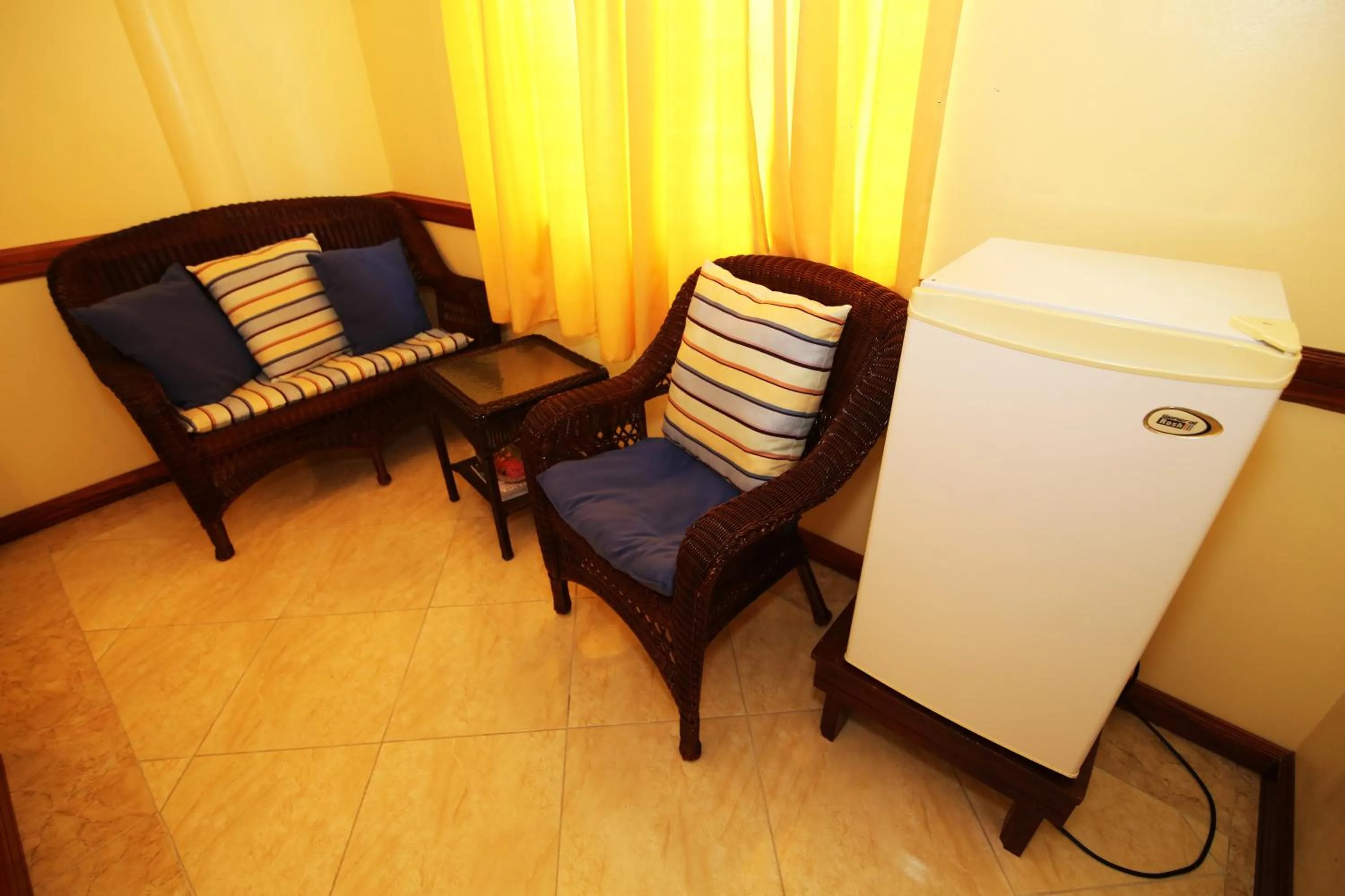 Seating area in Rayon Hotel