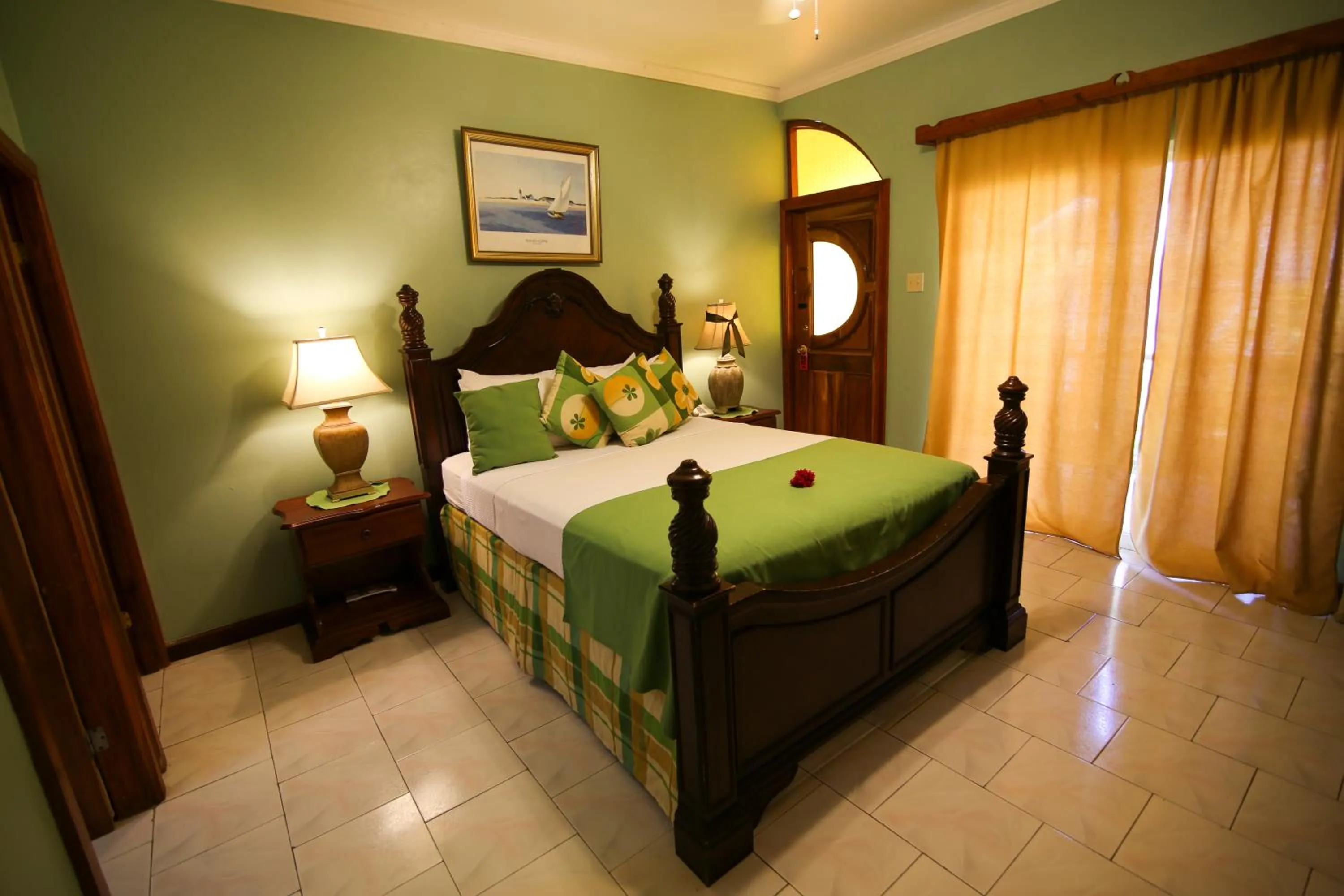 Day, Bed in Rayon Hotel