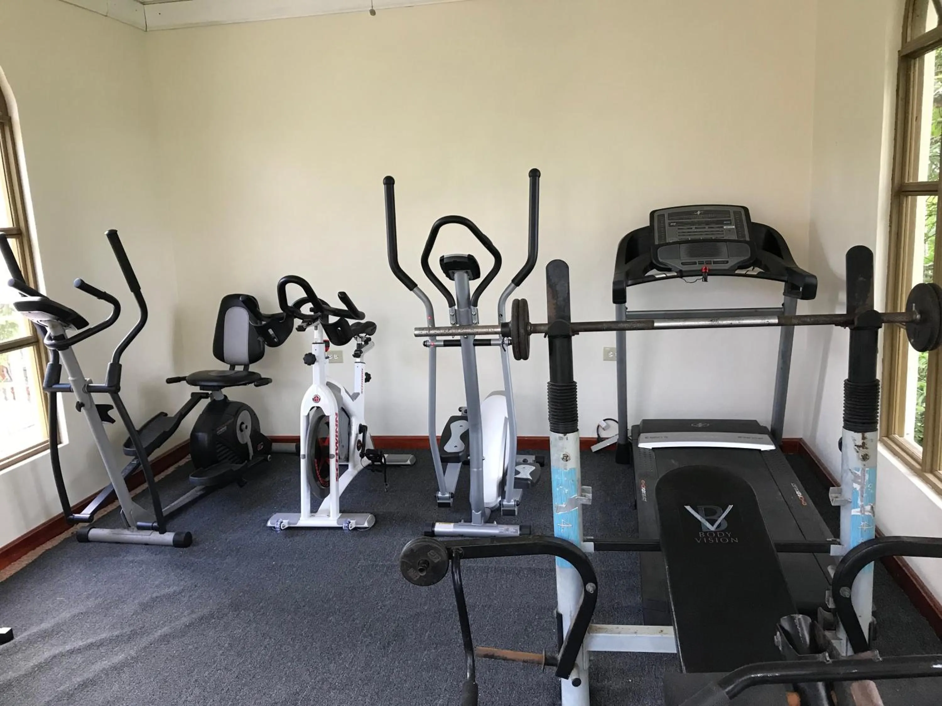 Fitness centre/facilities in Rayon Hotel