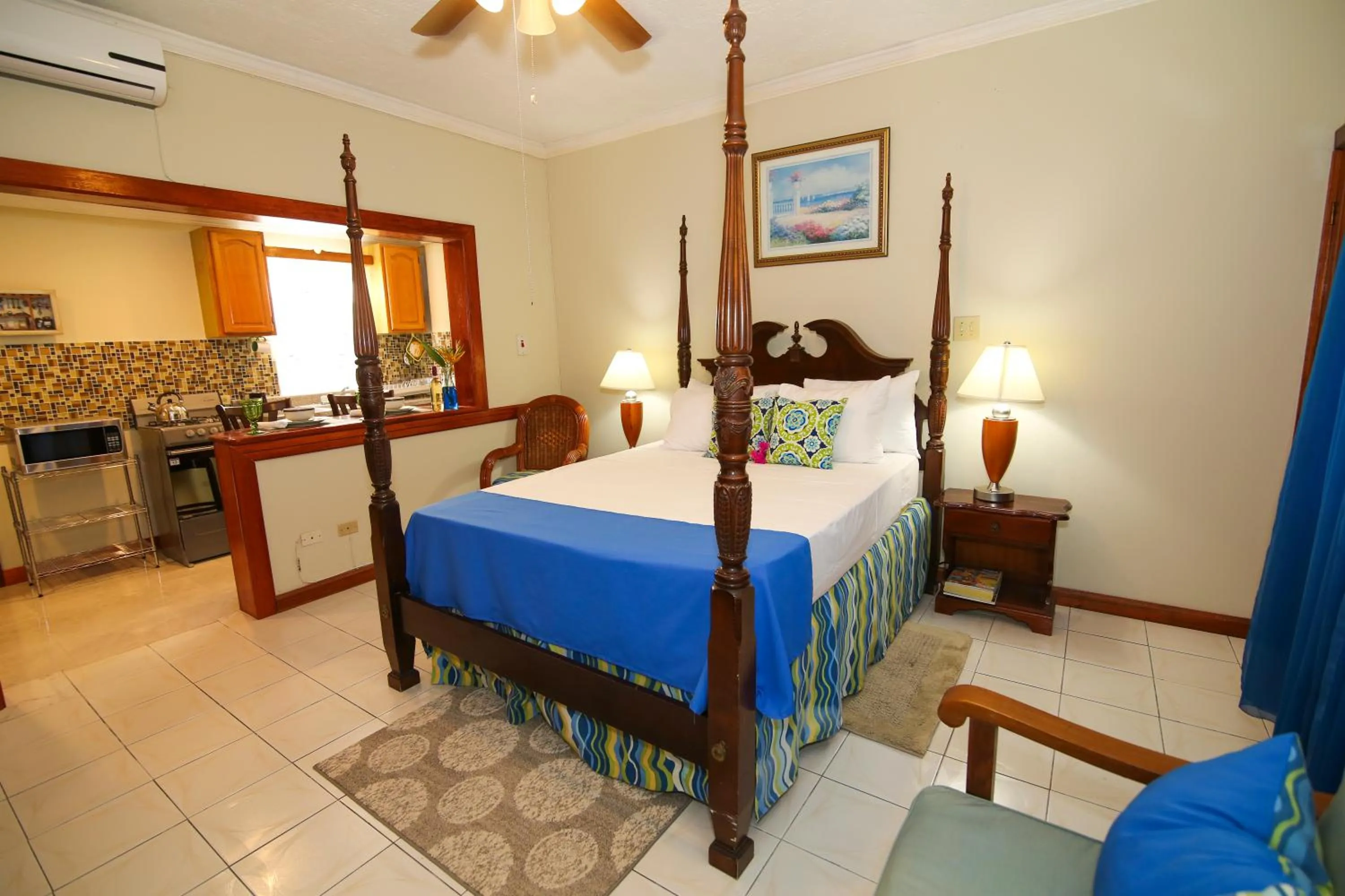 Photo of the whole room, Bed in Rayon Hotel