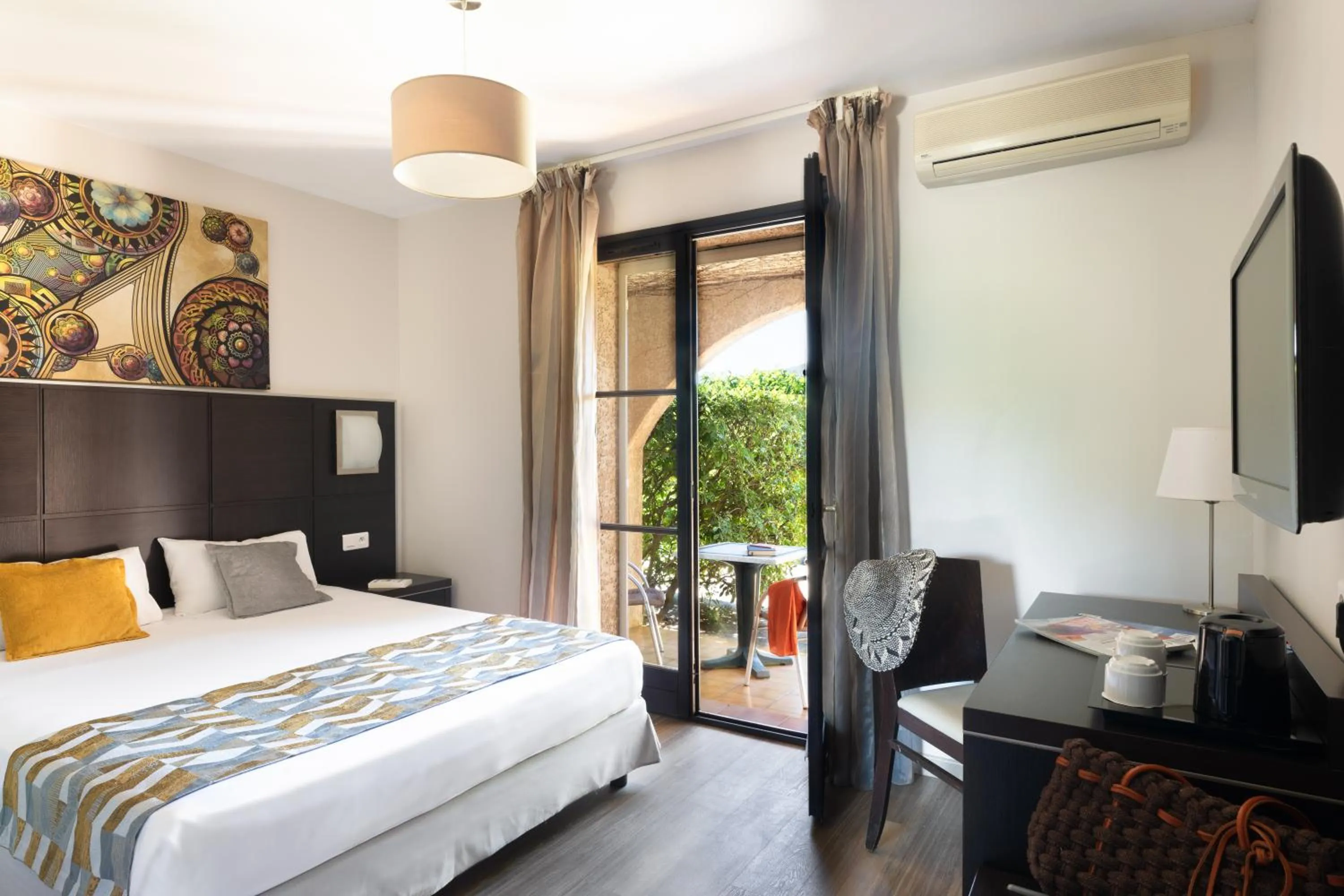 Property building, Bed in Hotel U Ricordu & Spa