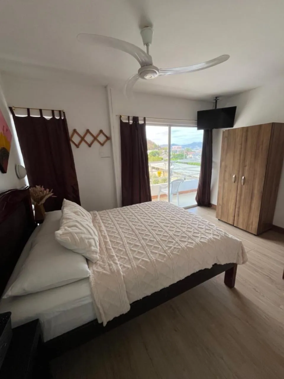 Photo of the whole room, Bed in Bahia B&B