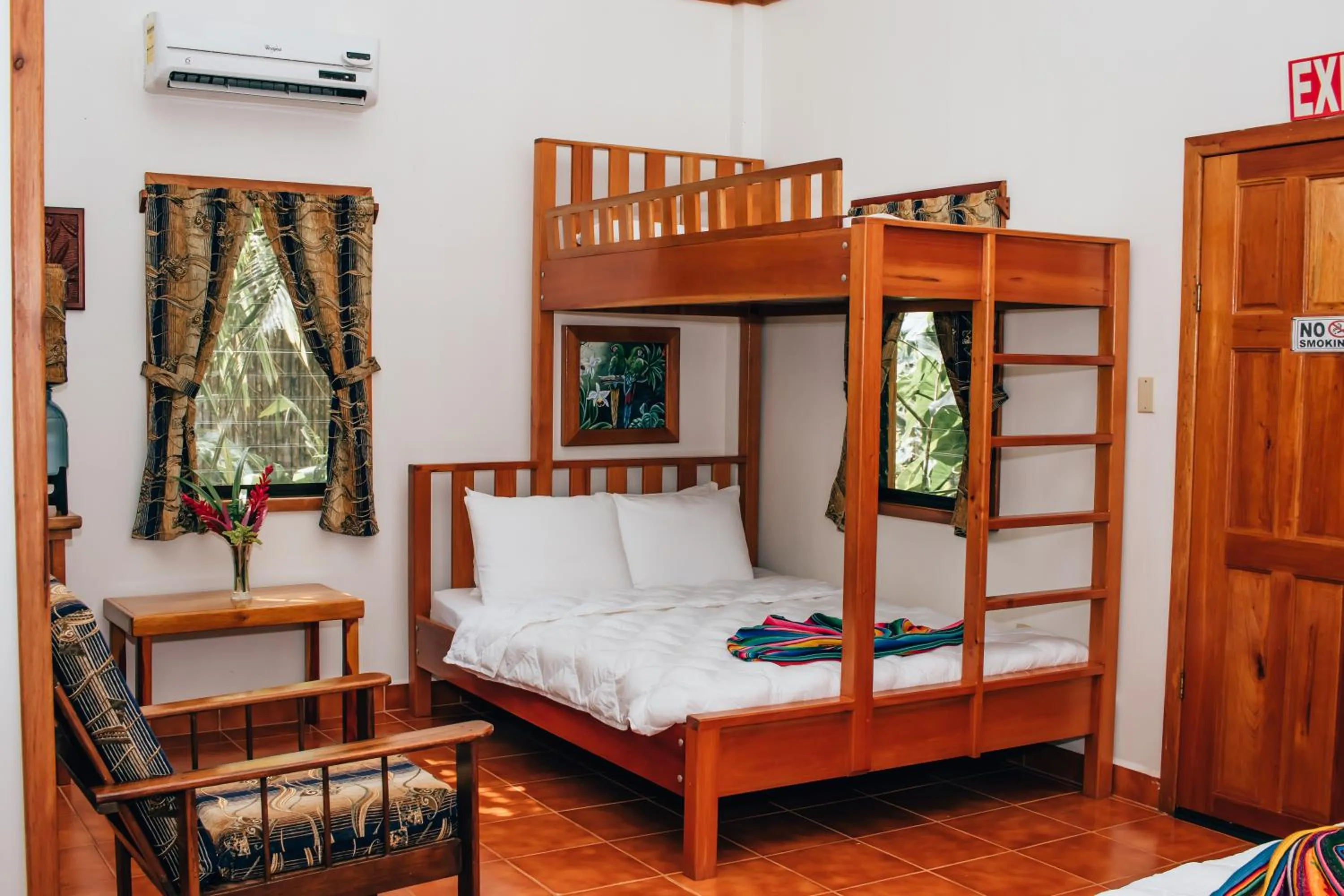 bunk bed, Bed in Mariposa Jungle Lodge