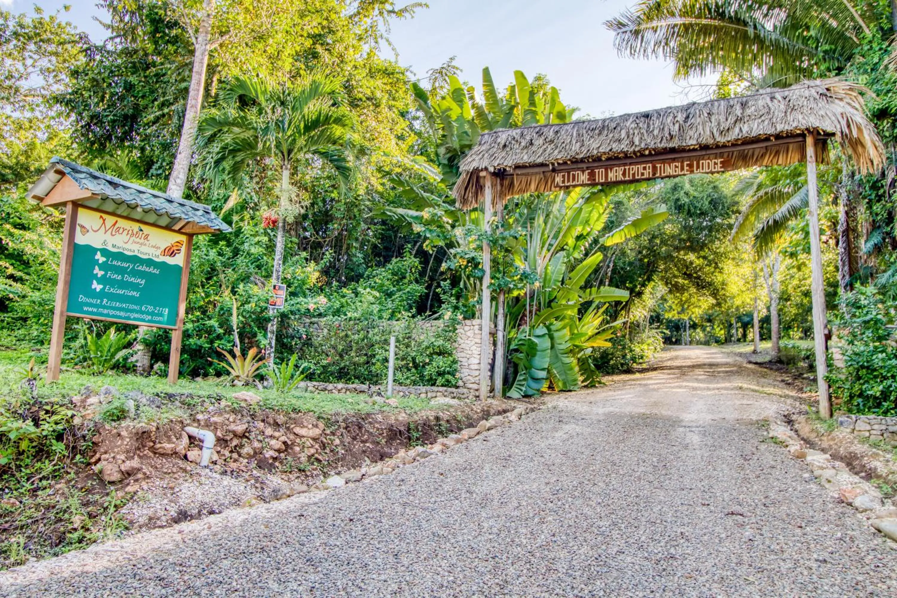Facade/entrance in Mariposa Jungle Lodge