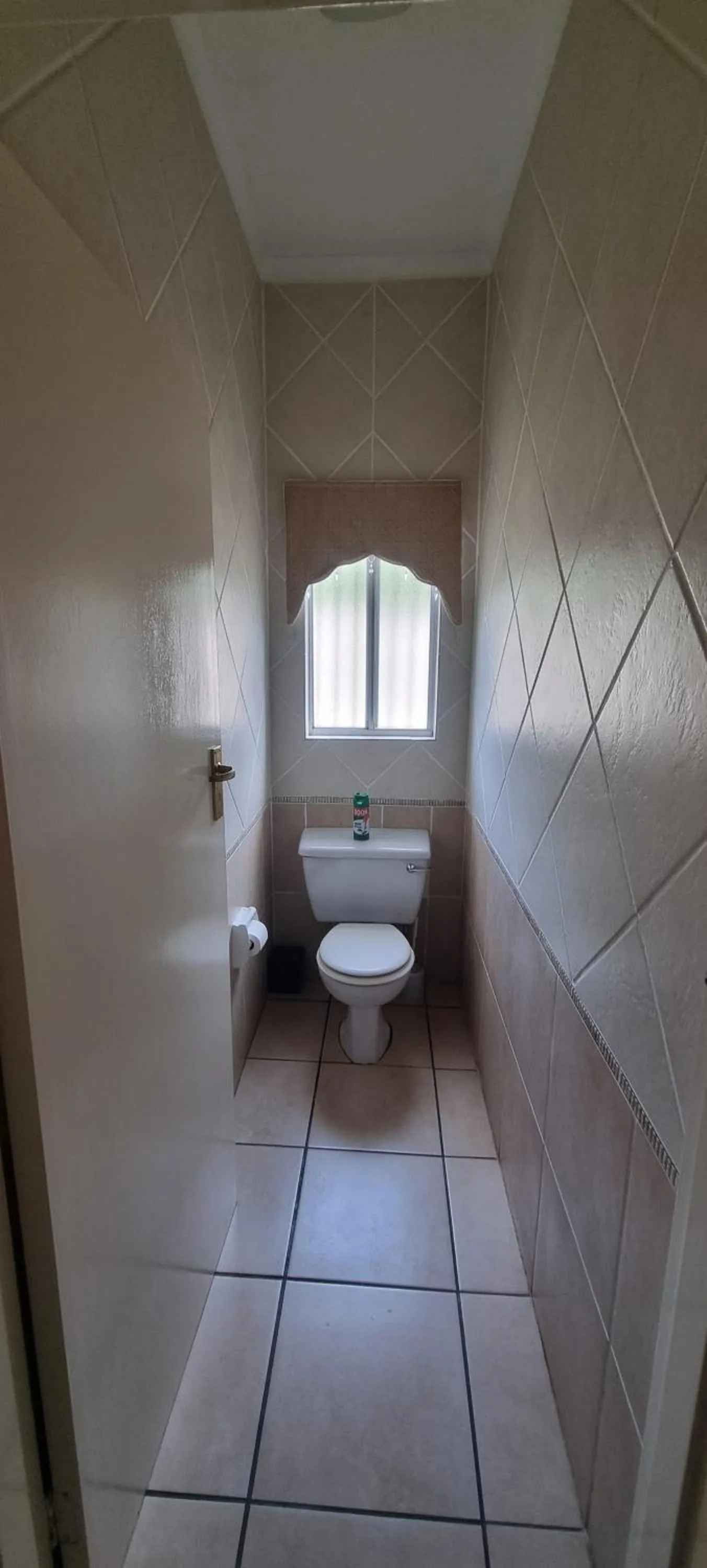 Toilet in Frankfort Guesthouse