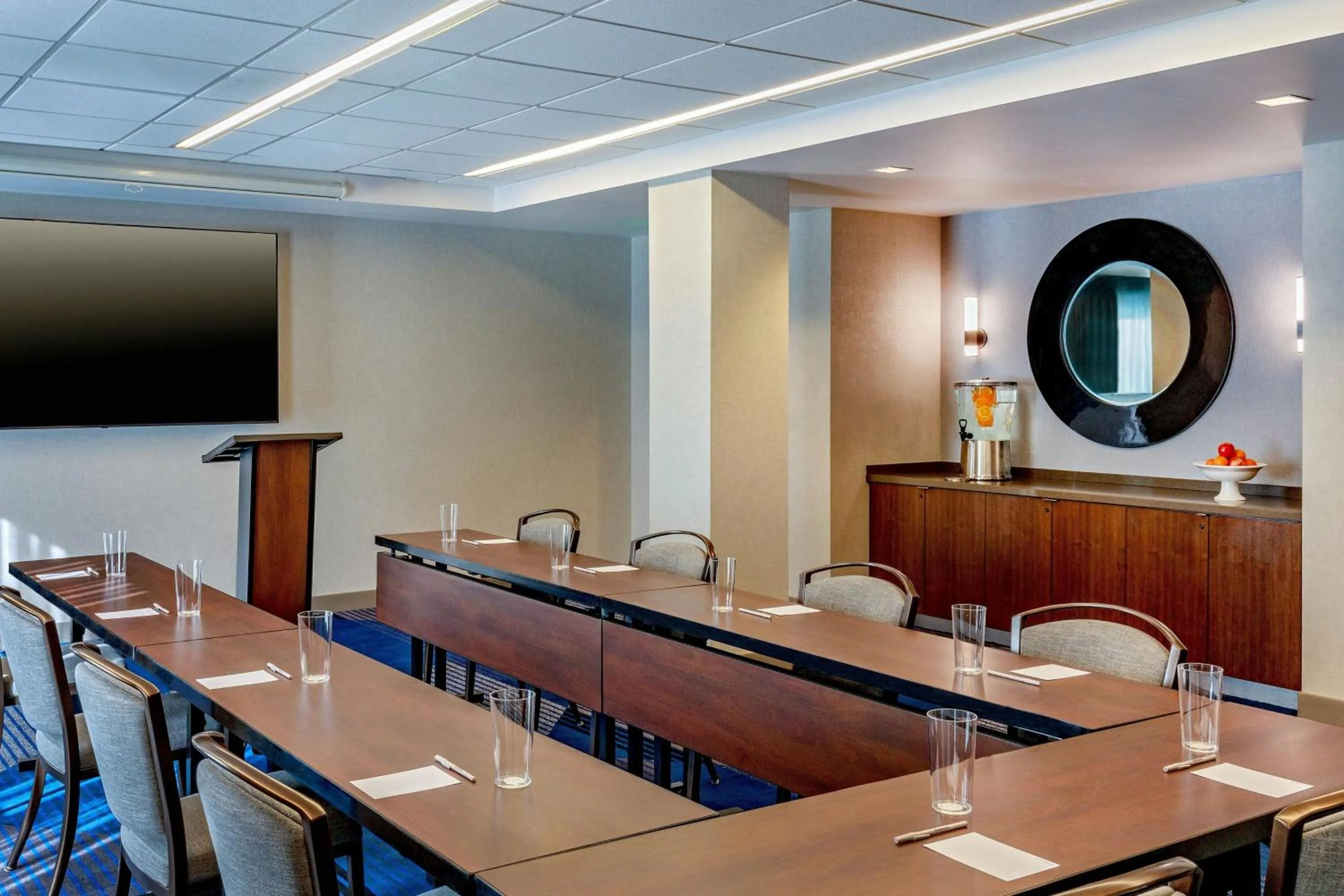 Meeting/conference room in Residence Inn by Marriott Boston Back Bay/Fenway