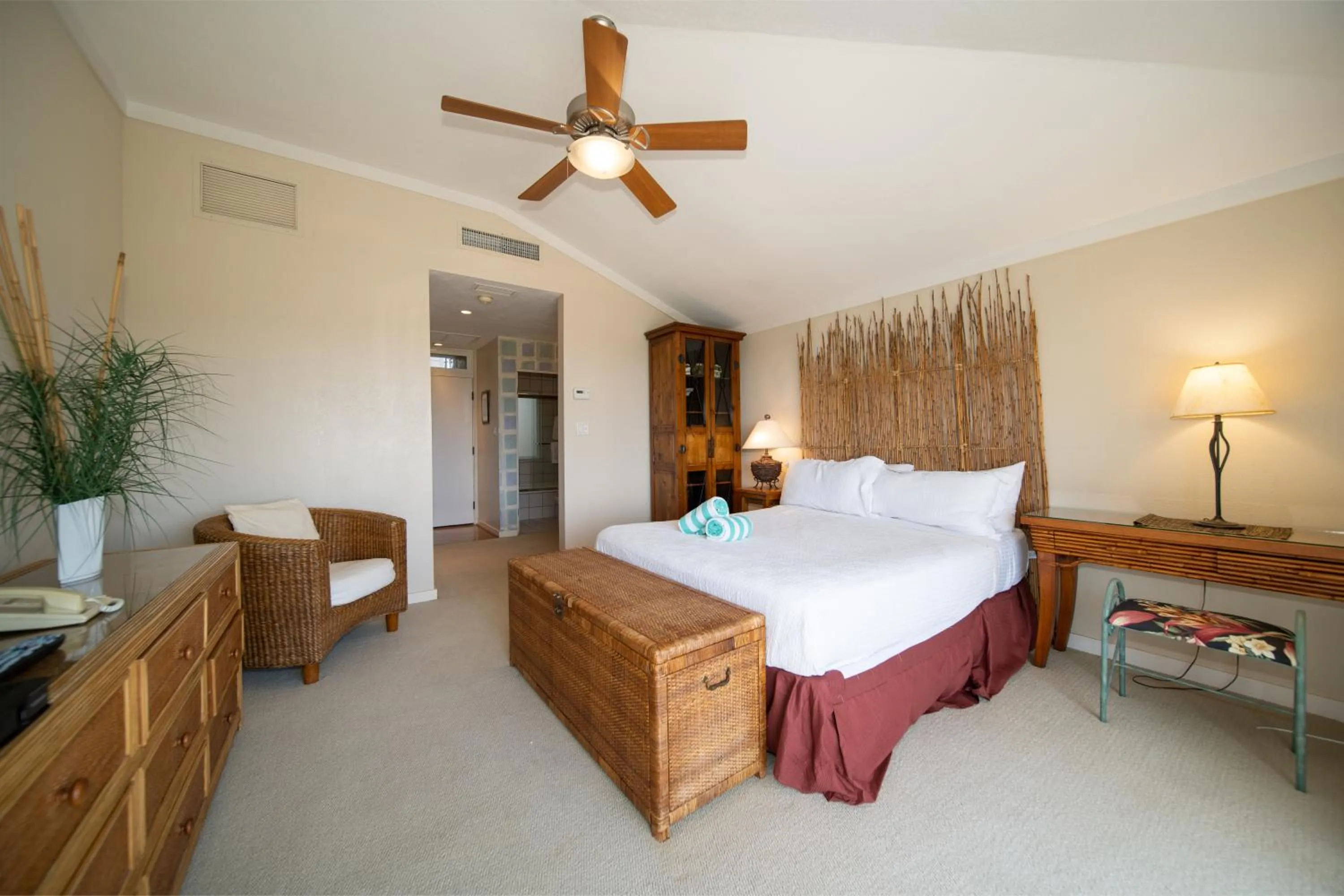 Bed in Kapalua Villas Maui