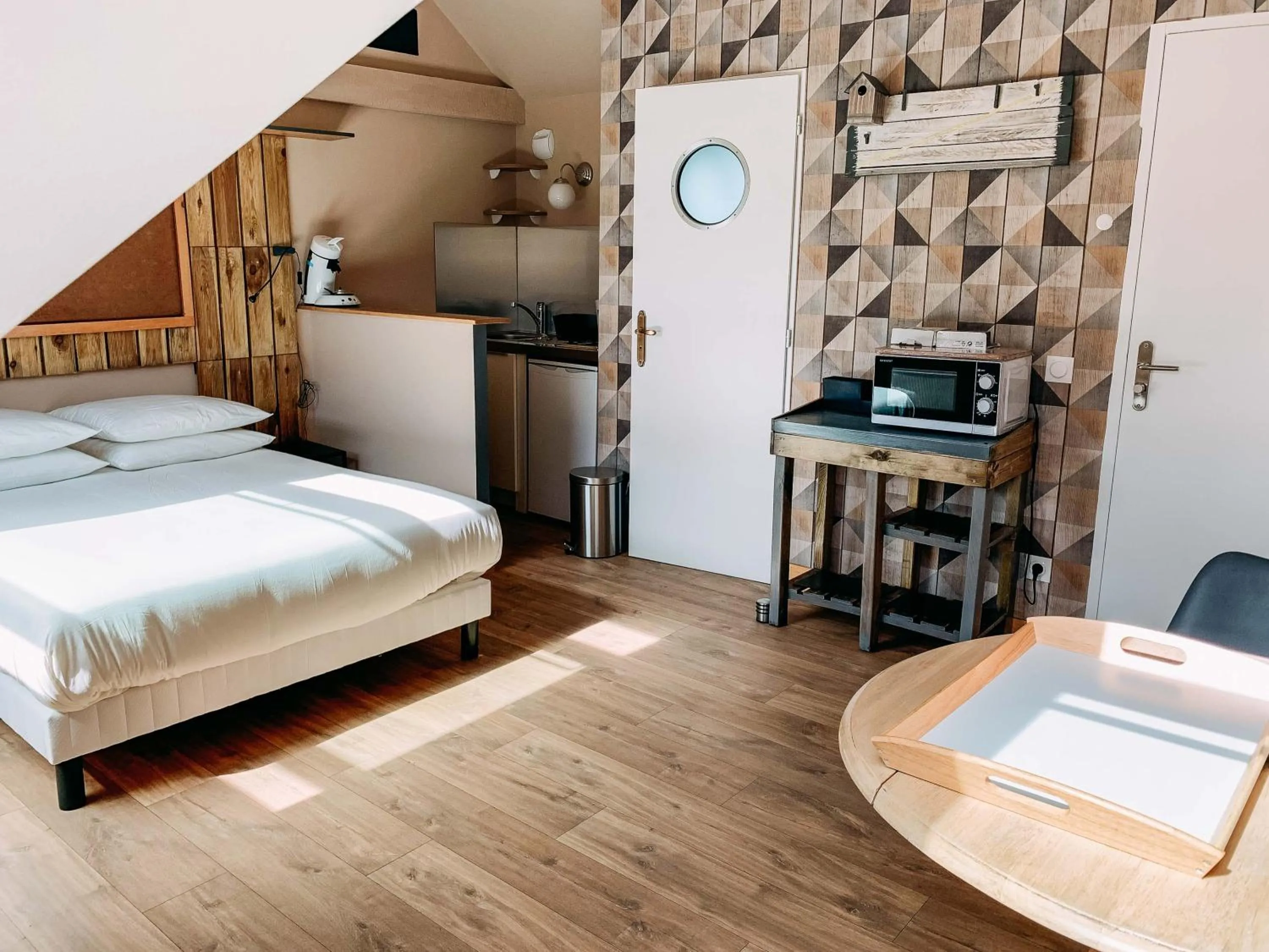 Bedroom, Bed in La villa des souhaits