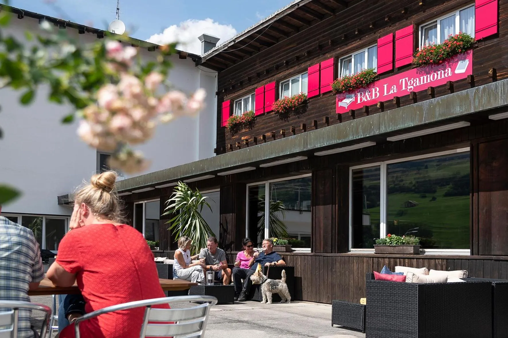 People in B&B La Tgamona