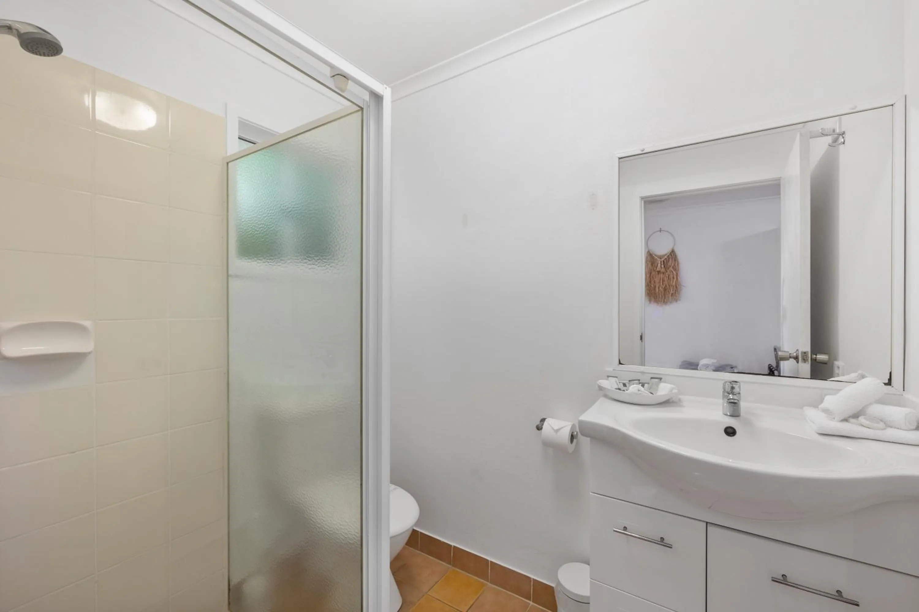 Shower in Ocean Park Motel & Holiday Apartments