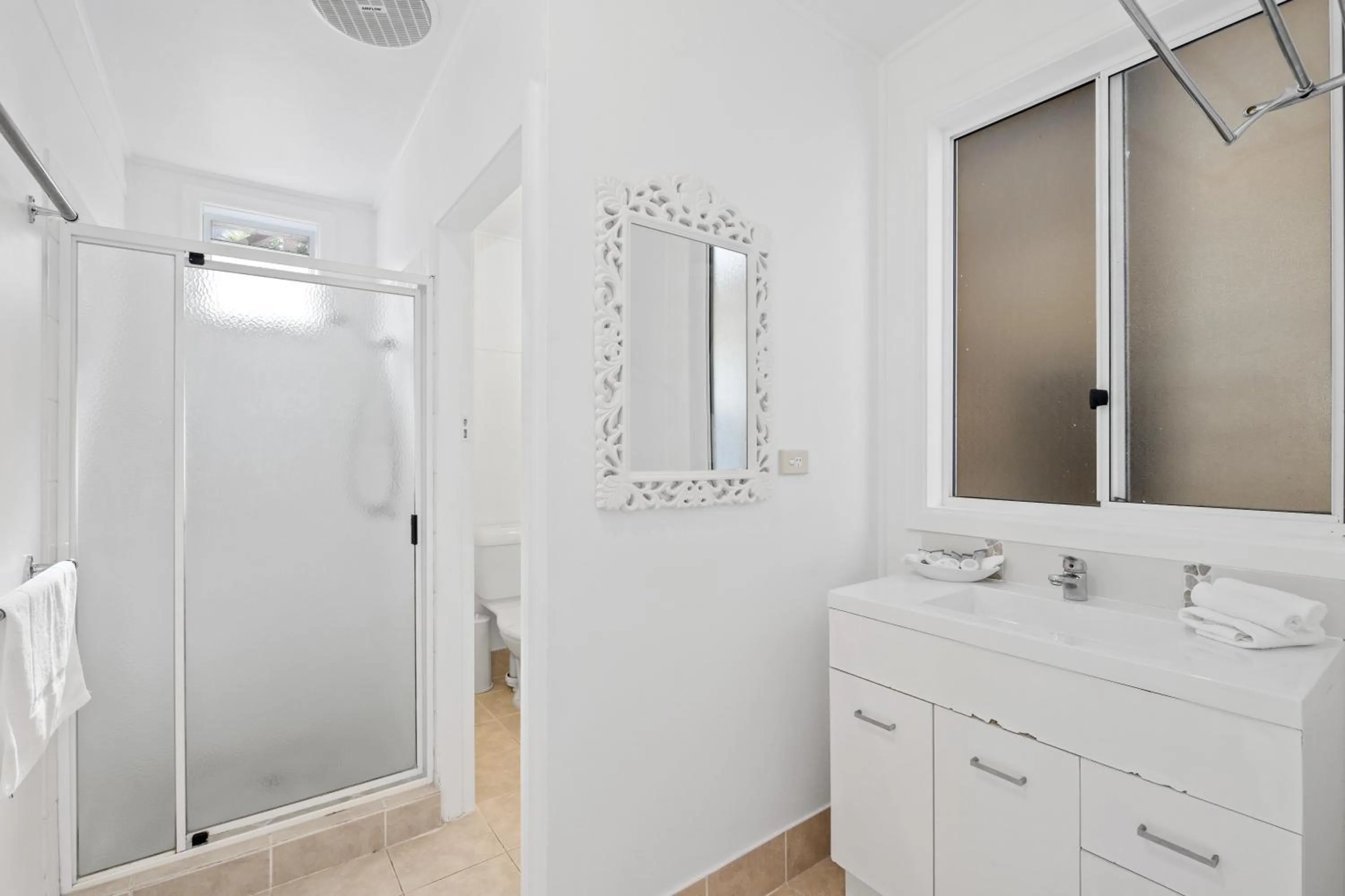 Shower in Ocean Park Motel & Holiday Apartments