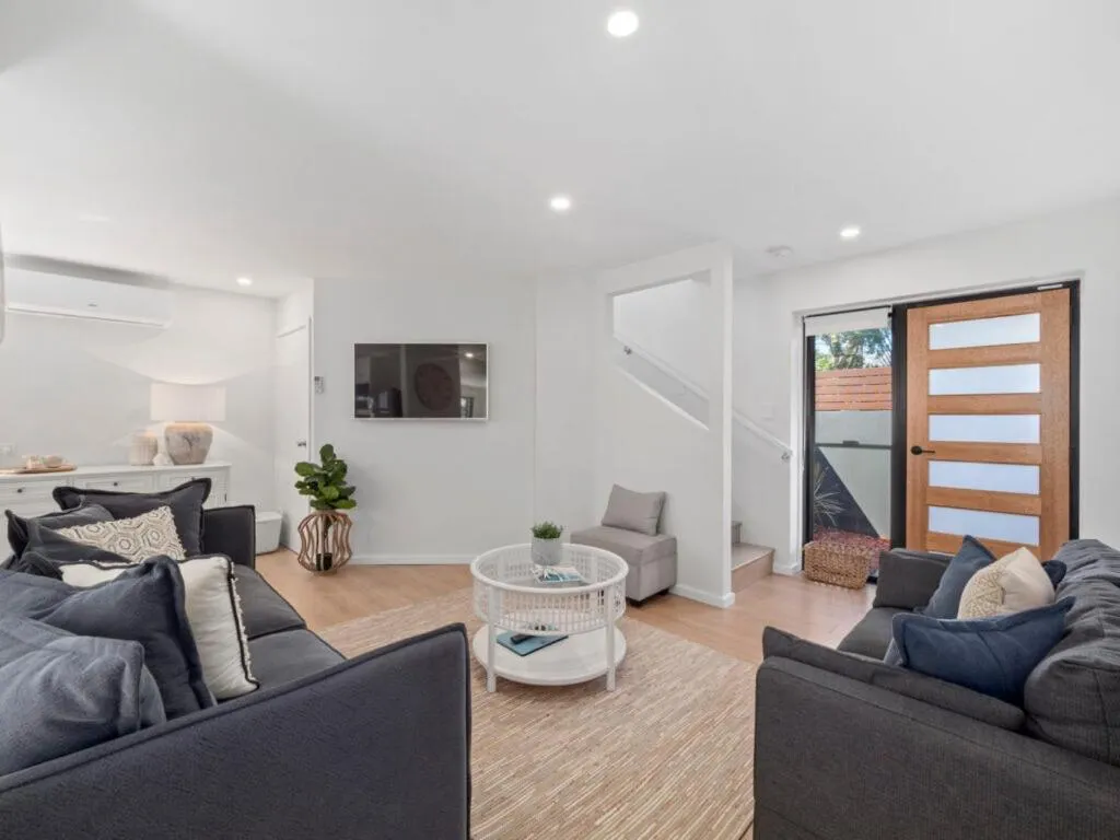 TV and multimedia in Ocean Park Motel & Holiday Apartments