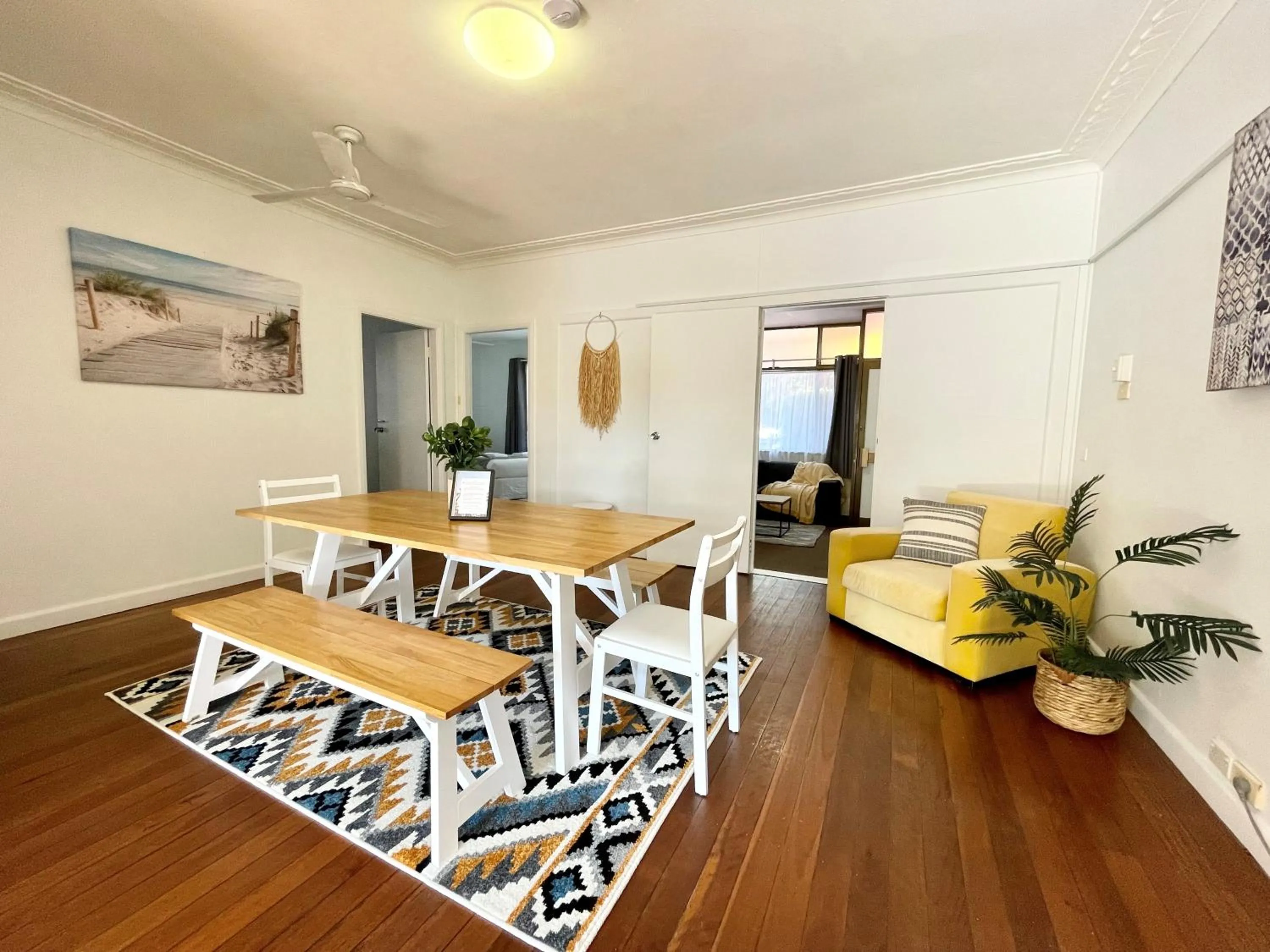 Dining area in Ocean Park Motel & Holiday Apartments