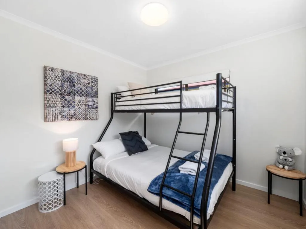 Bed in Ocean Park Motel & Holiday Apartments